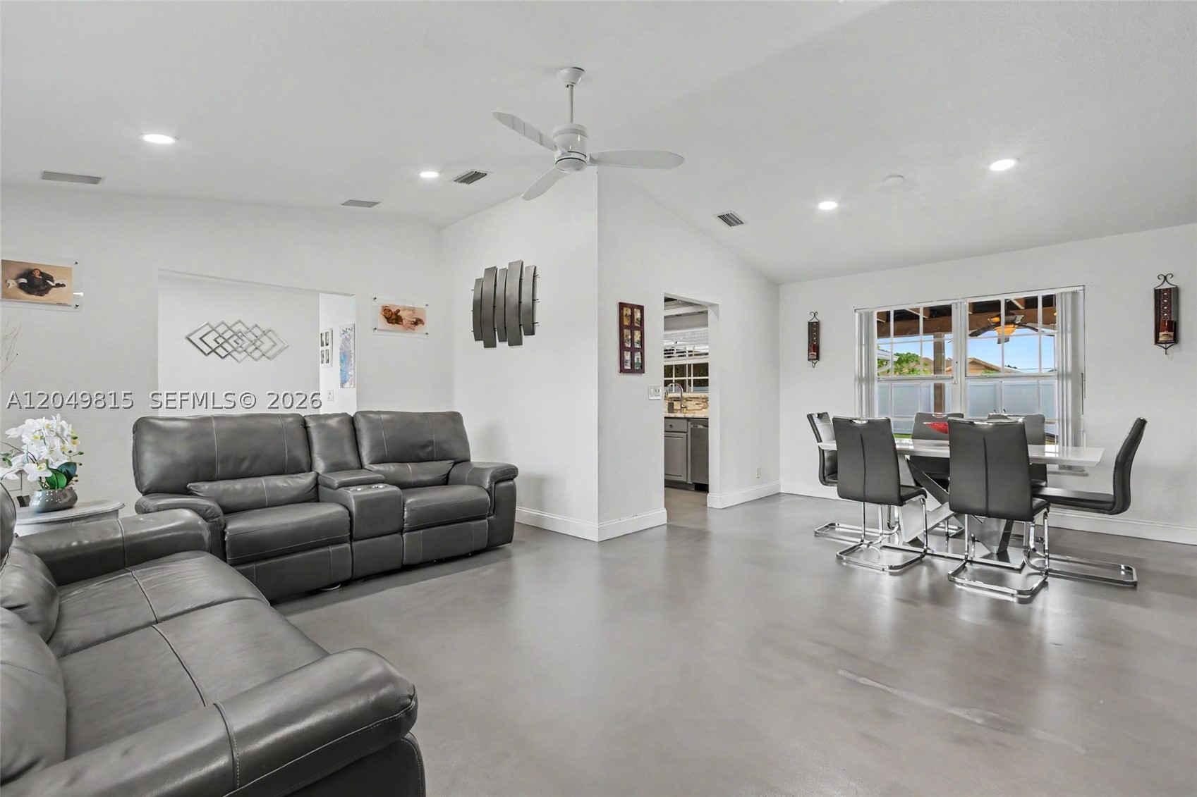 CRYSTAL HEIGHTS - Residential