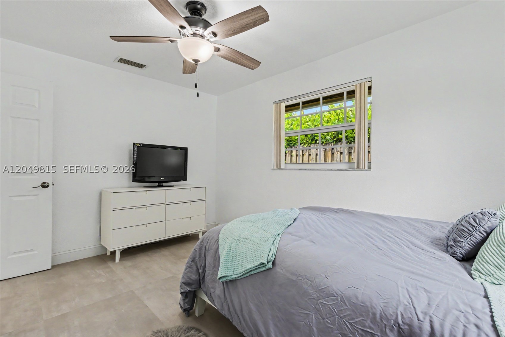 CRYSTAL HEIGHTS - Residential