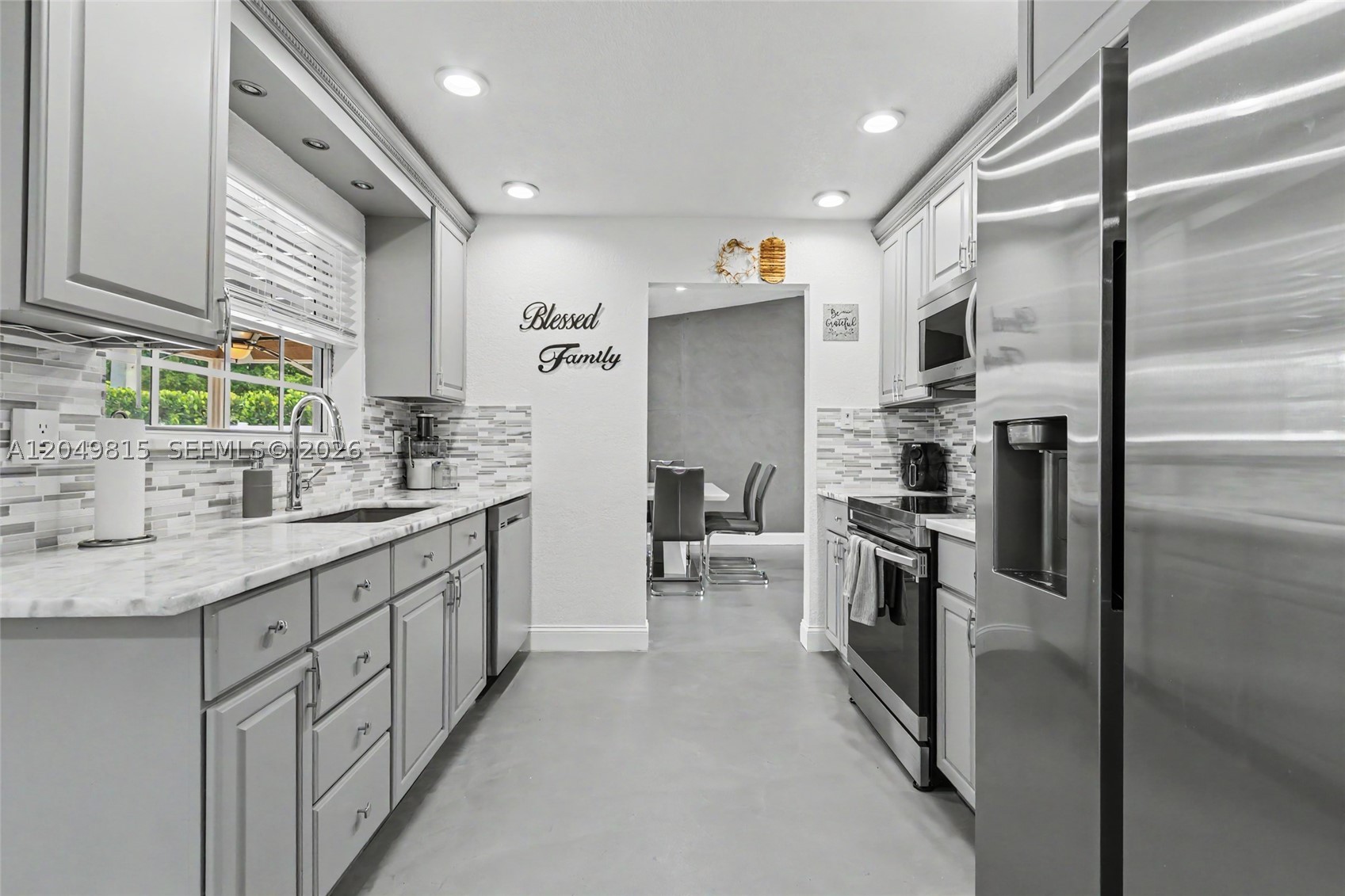 CRYSTAL HEIGHTS - Residential