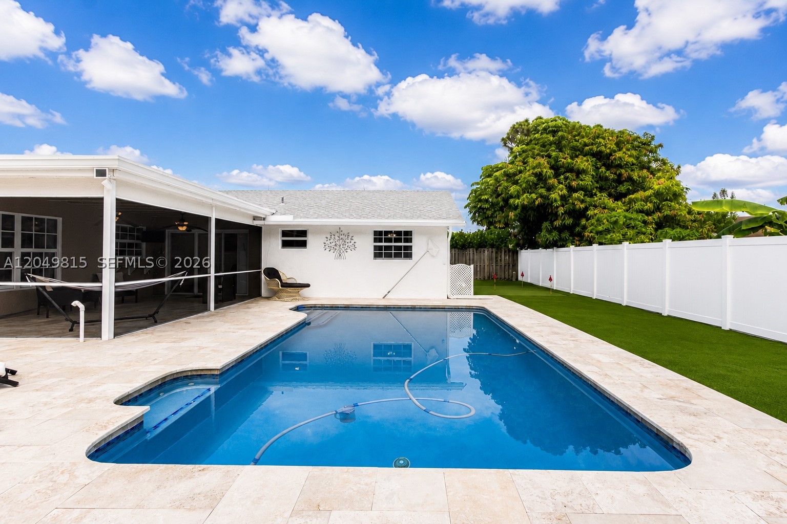 CRYSTAL HEIGHTS - Residential