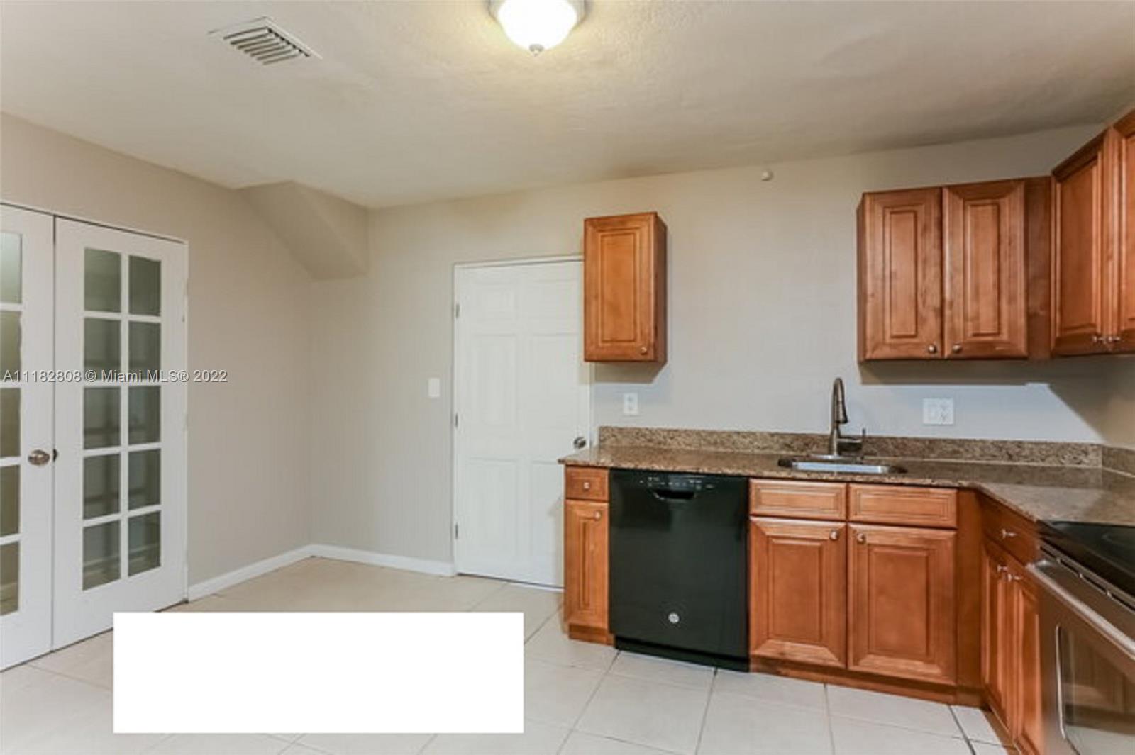 COLLIER ESTATES - Residential Lease