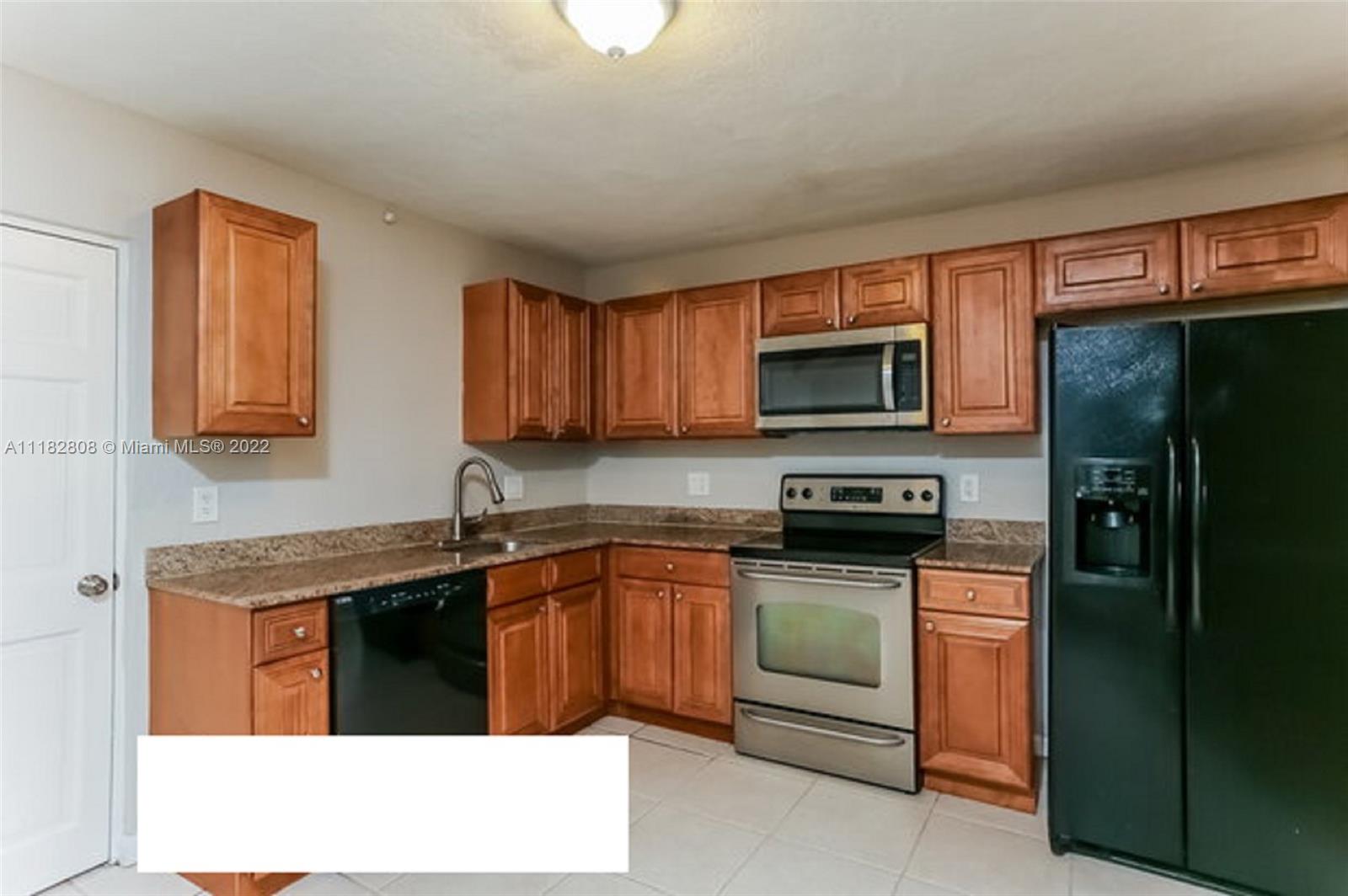 COLLIER ESTATES - Residential Lease