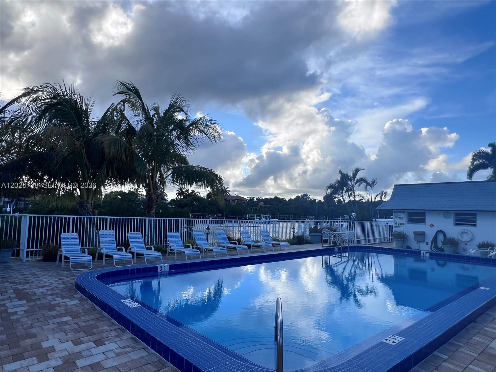 PALM BEACH VILLAS CONDO - Residential