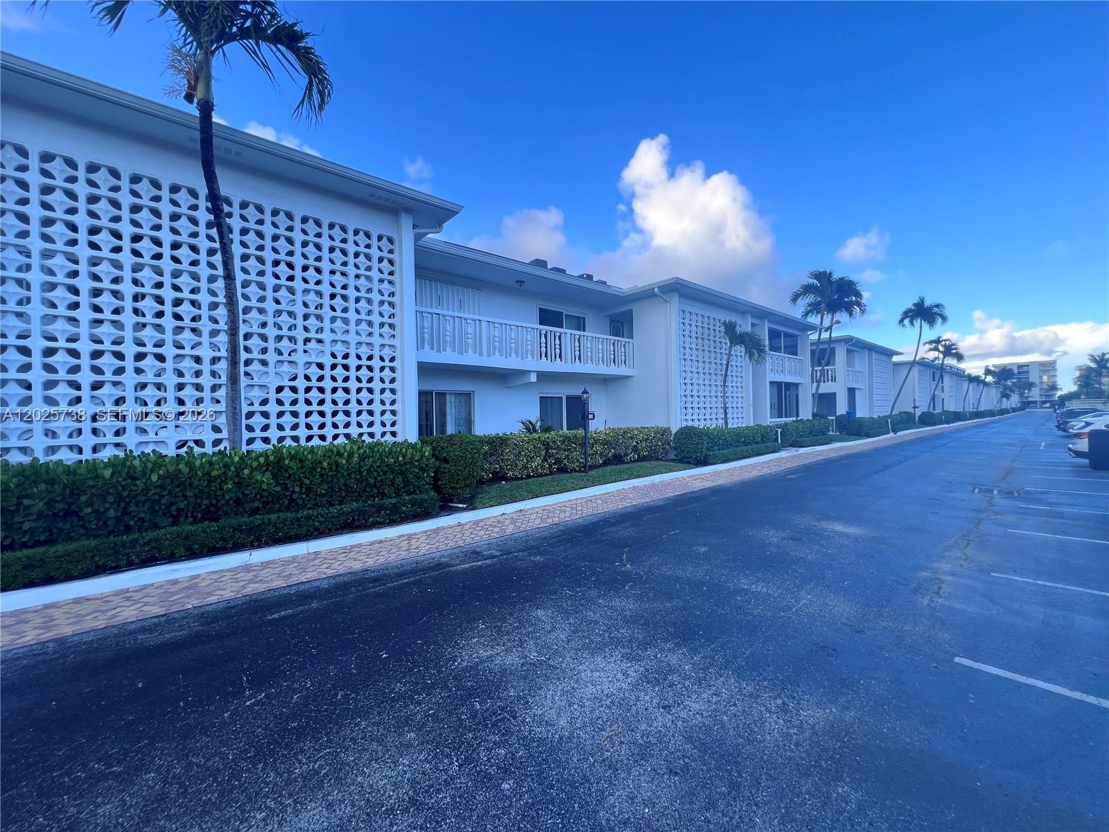 PALM BEACH VILLAS CONDO - Residential