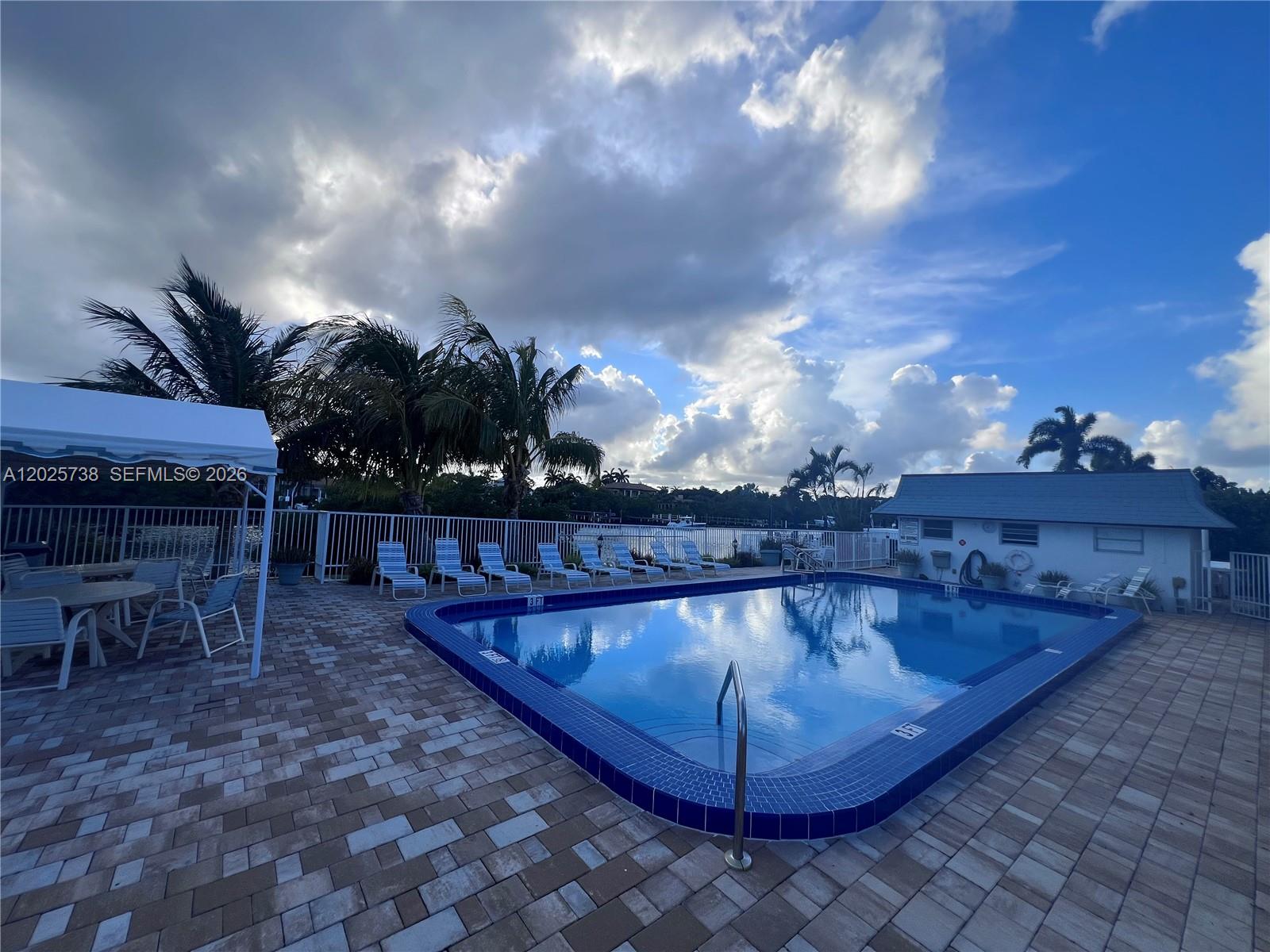 PALM BEACH VILLAS CONDO - Residential