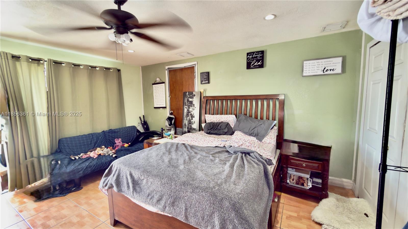 KEY LARGO PARK AMD - Residential