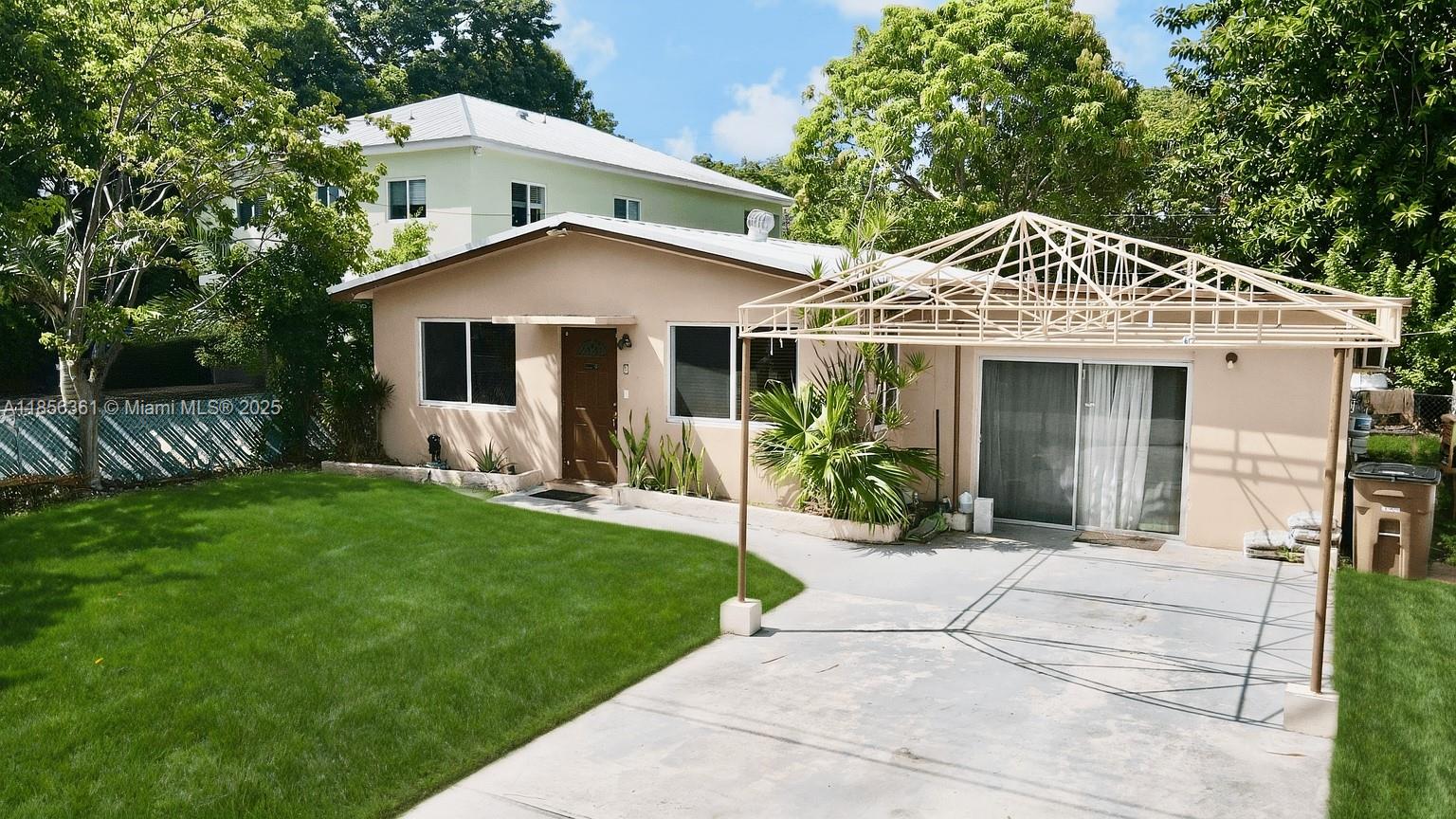 KEY LARGO PARK AMD - Residential