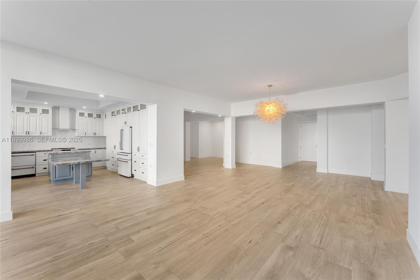 BRICKELL KEY - Residential