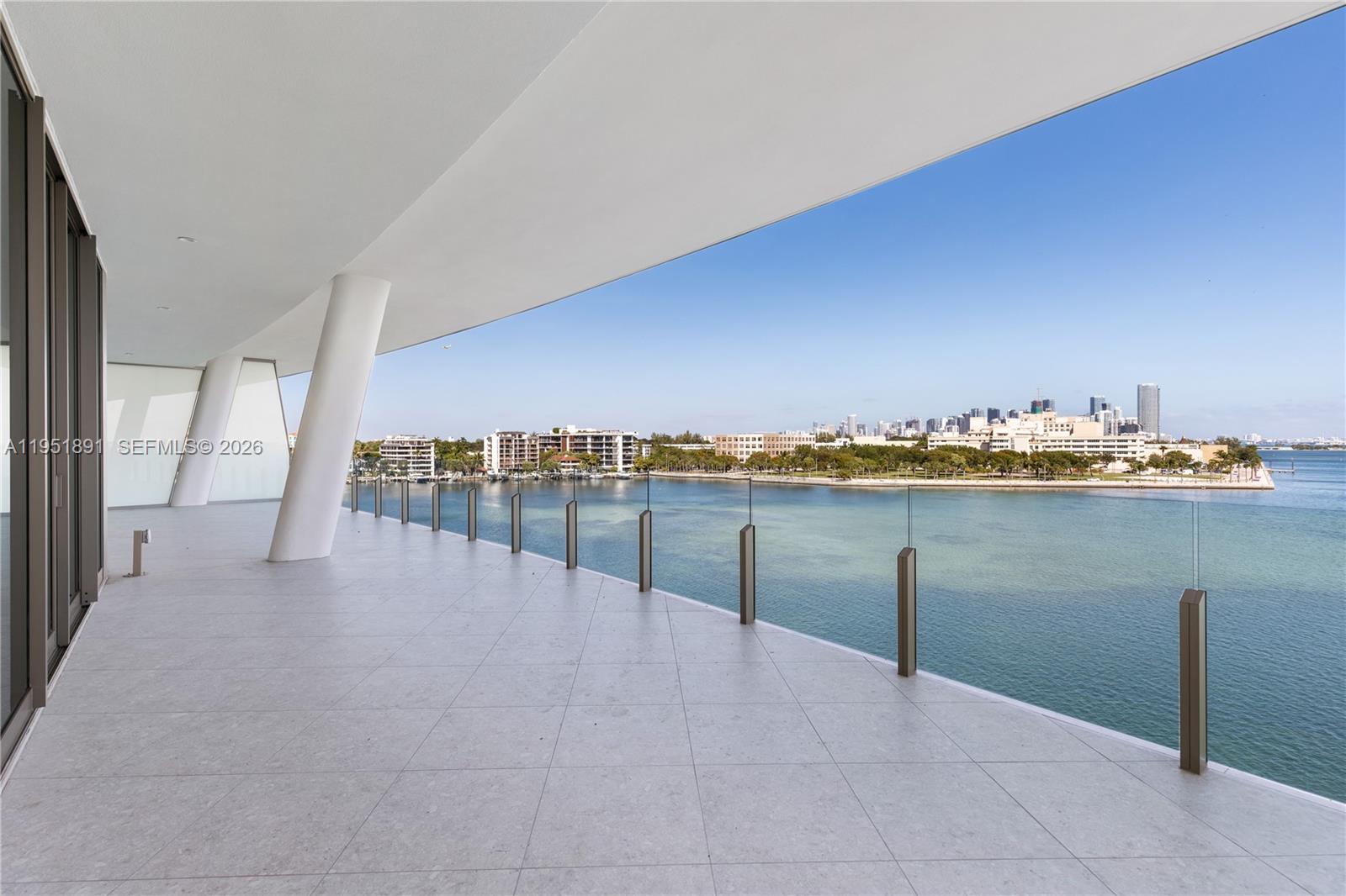Vita Grove Isle - Residential