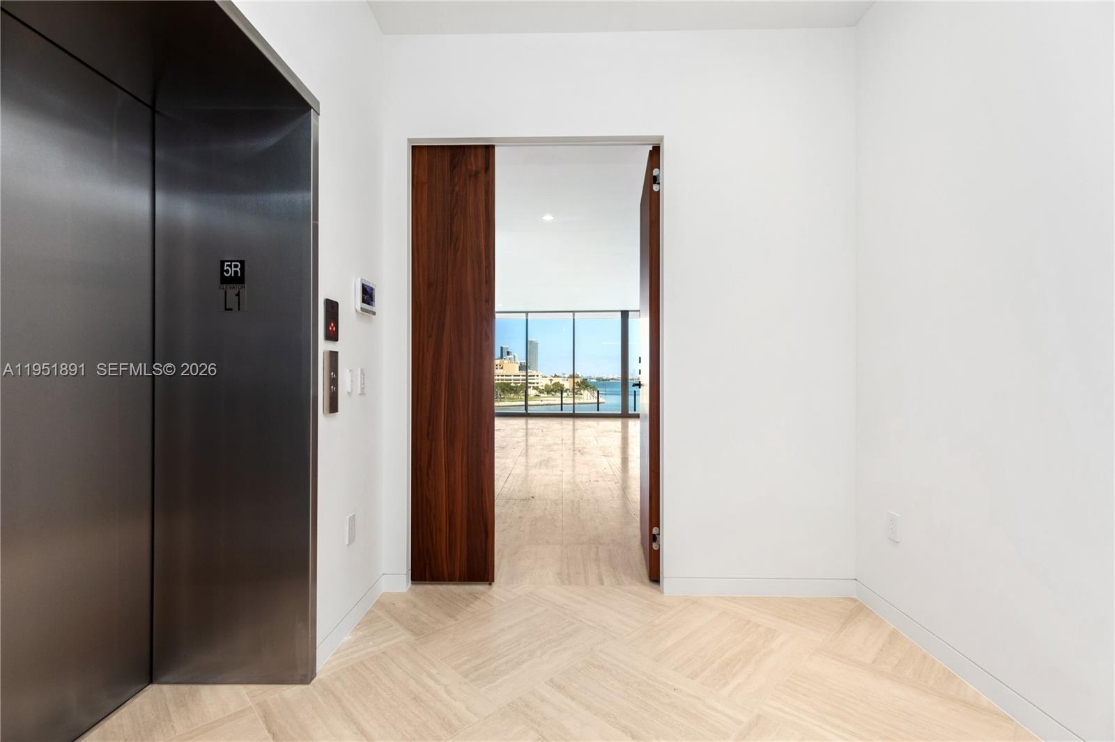 Vita Grove Isle - Residential