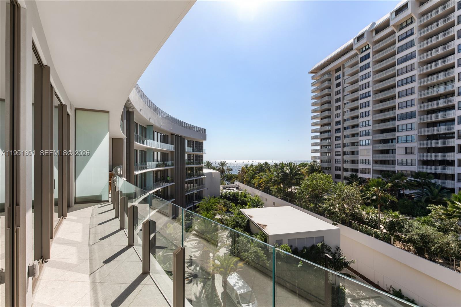 Vita Grove Isle - Residential