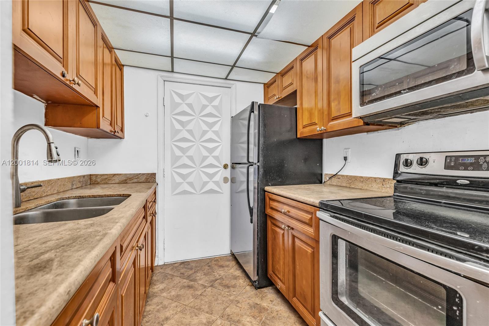 LEISURE BEACH CONDO - Residential