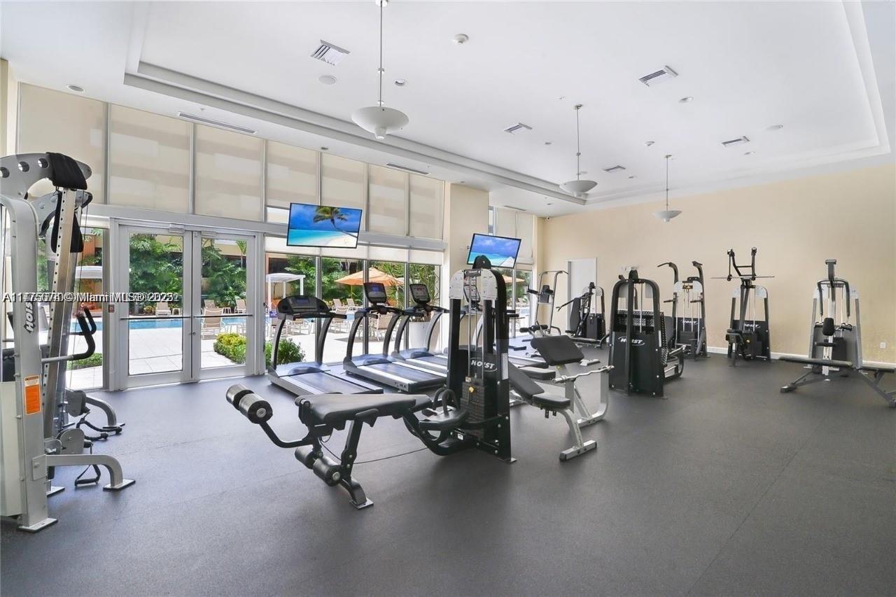 VENTURE AT AVENTURA WEST - Residential
