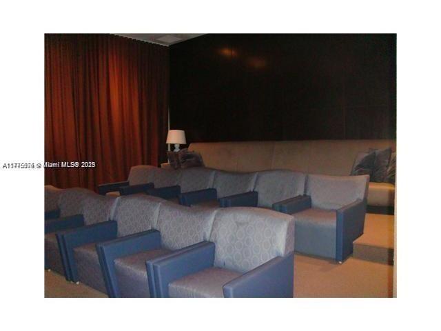 VENTURE AT AVENTURA WEST - Residential
