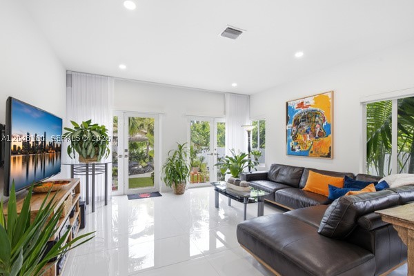 SOUTHERN PINE VILLAS - Residential