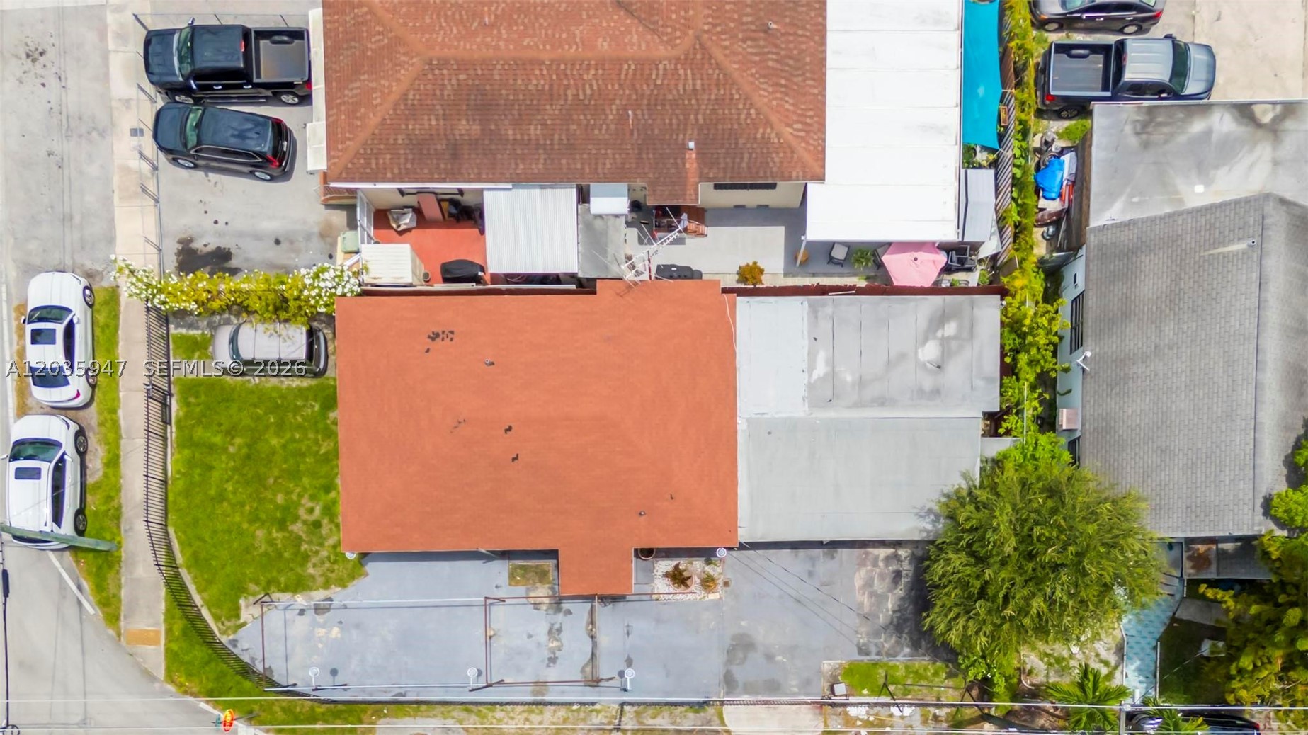 RIVERSIDE FARMS - Residential