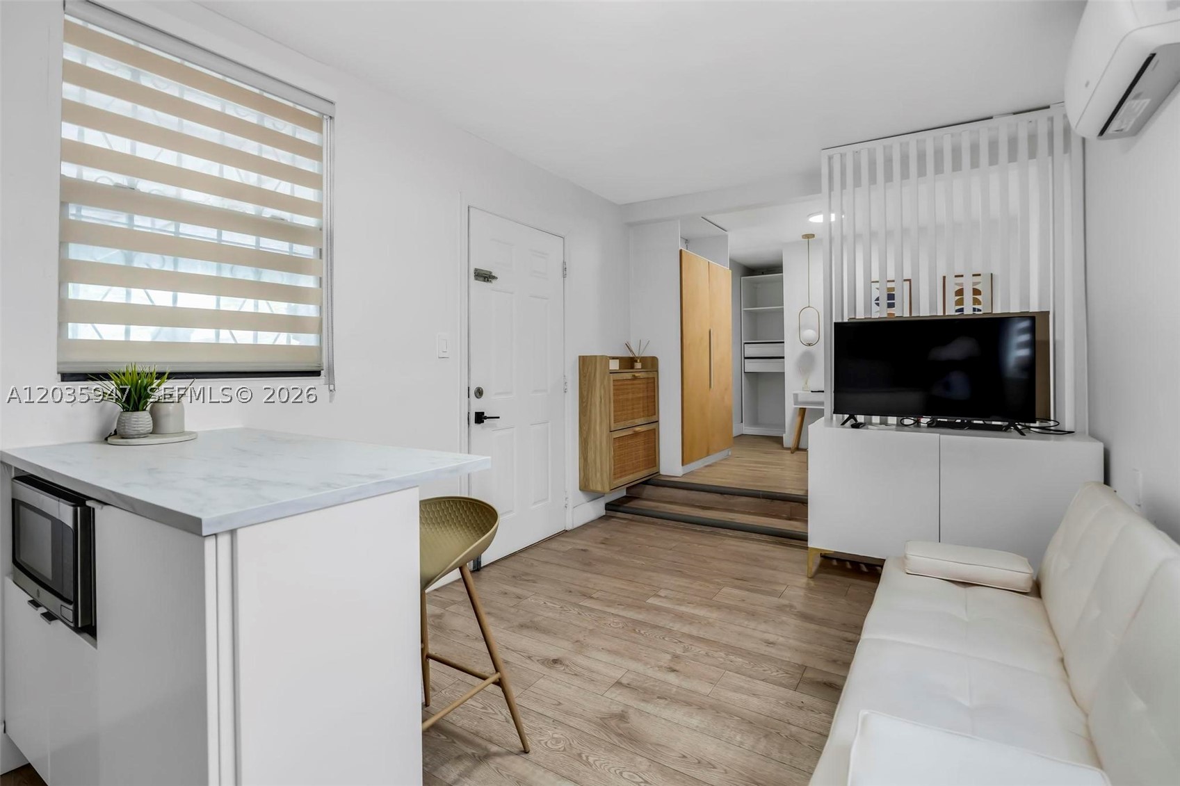 RIVERSIDE FARMS - Residential