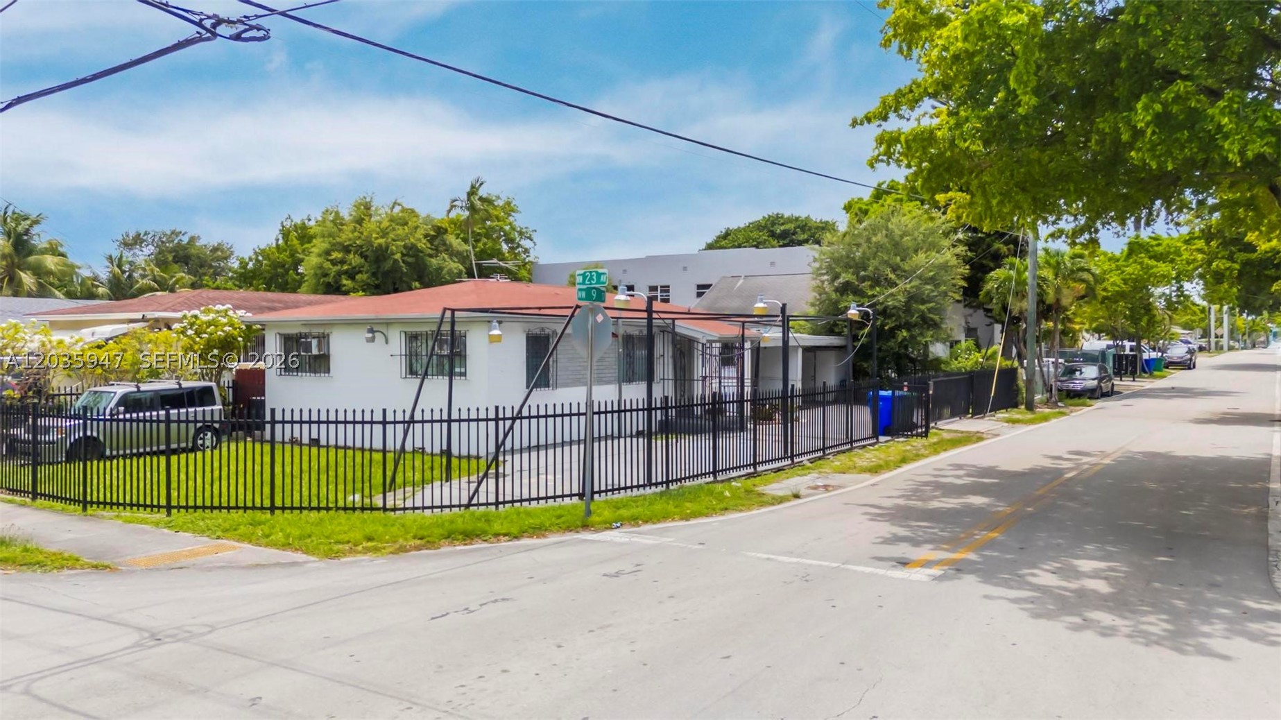 RIVERSIDE FARMS - Residential