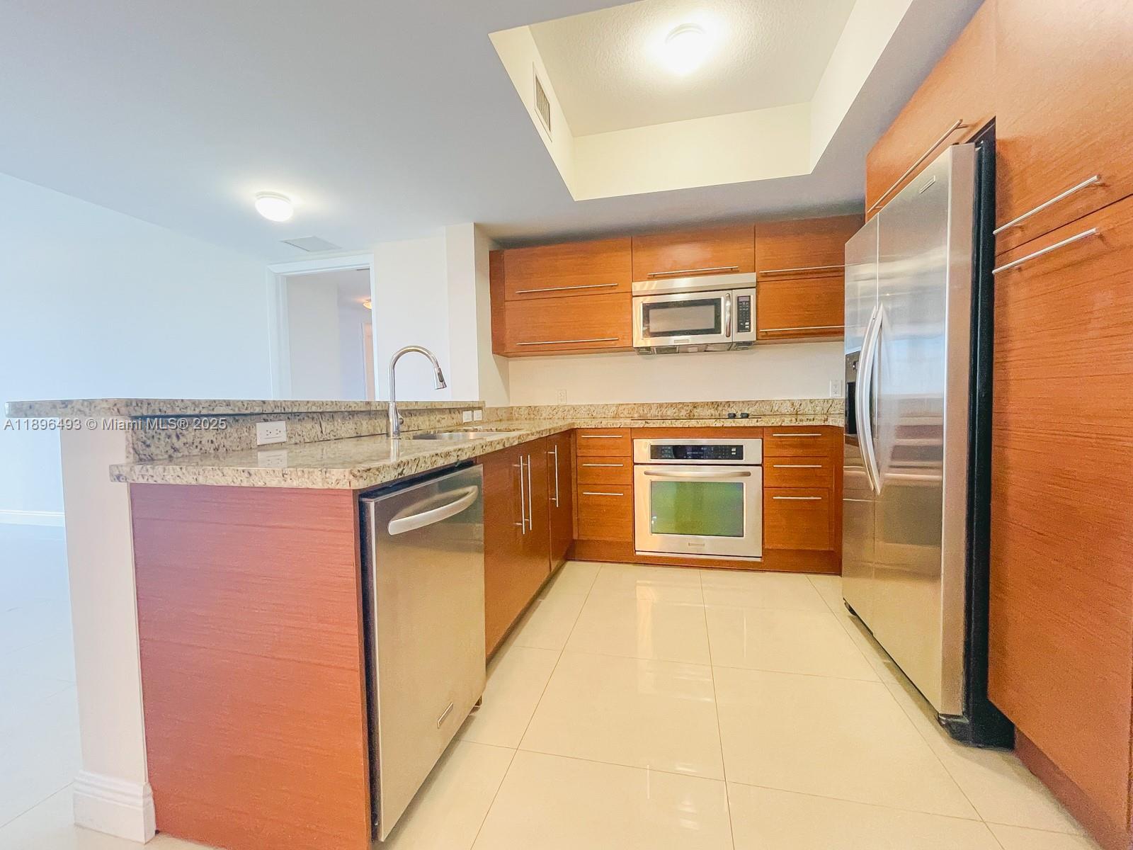 TAO SAWGRASS CONDOMINIUM - Residential Lease