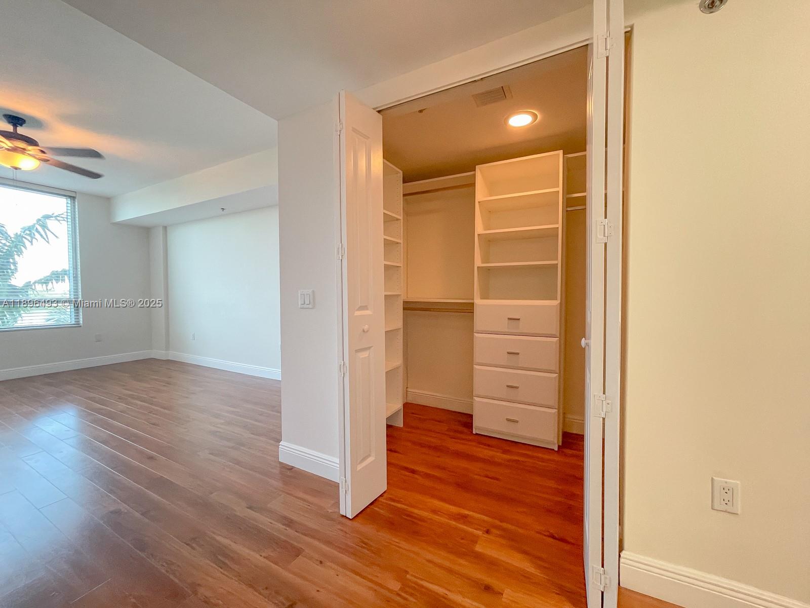 TAO SAWGRASS CONDOMINIUM - Residential Lease