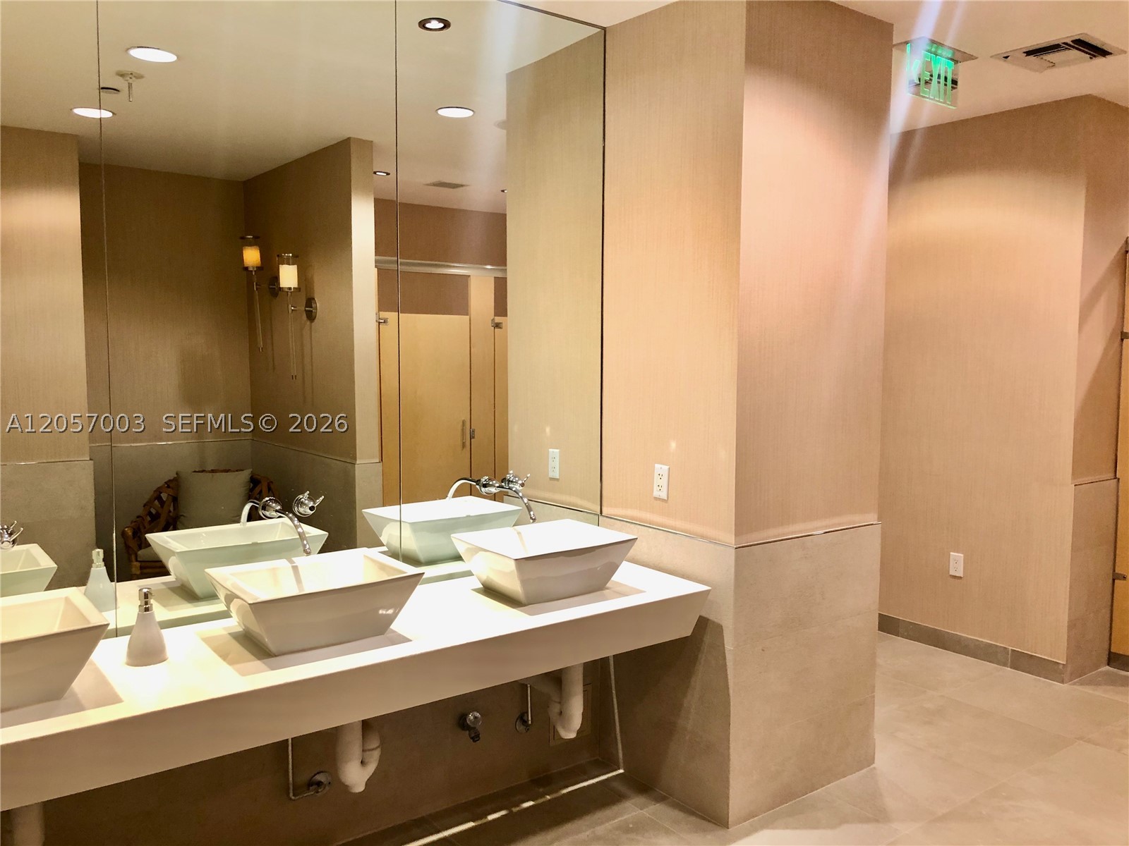 JADE RESIDENCES AT BRICKEL - Residential Lease