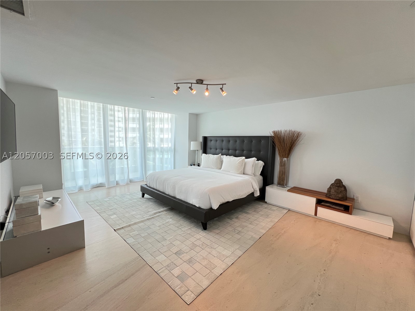 JADE RESIDENCES AT BRICKEL - Residential Lease