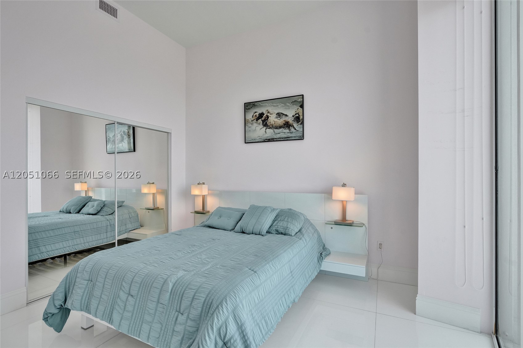 TDR TOWER I CONDO - Residential