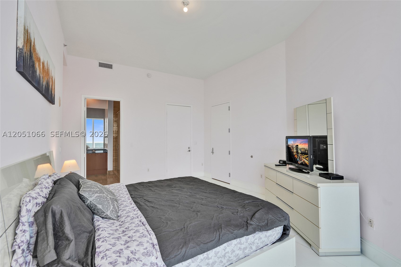 TDR TOWER I CONDO - Residential