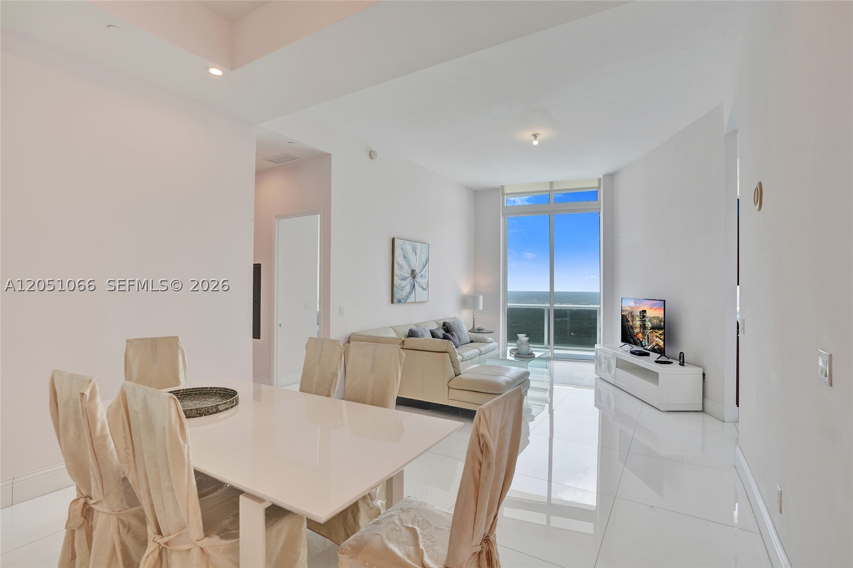 TDR TOWER I CONDO - Residential