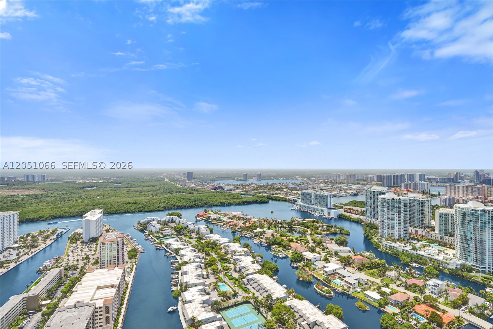 TDR TOWER I CONDO - Residential