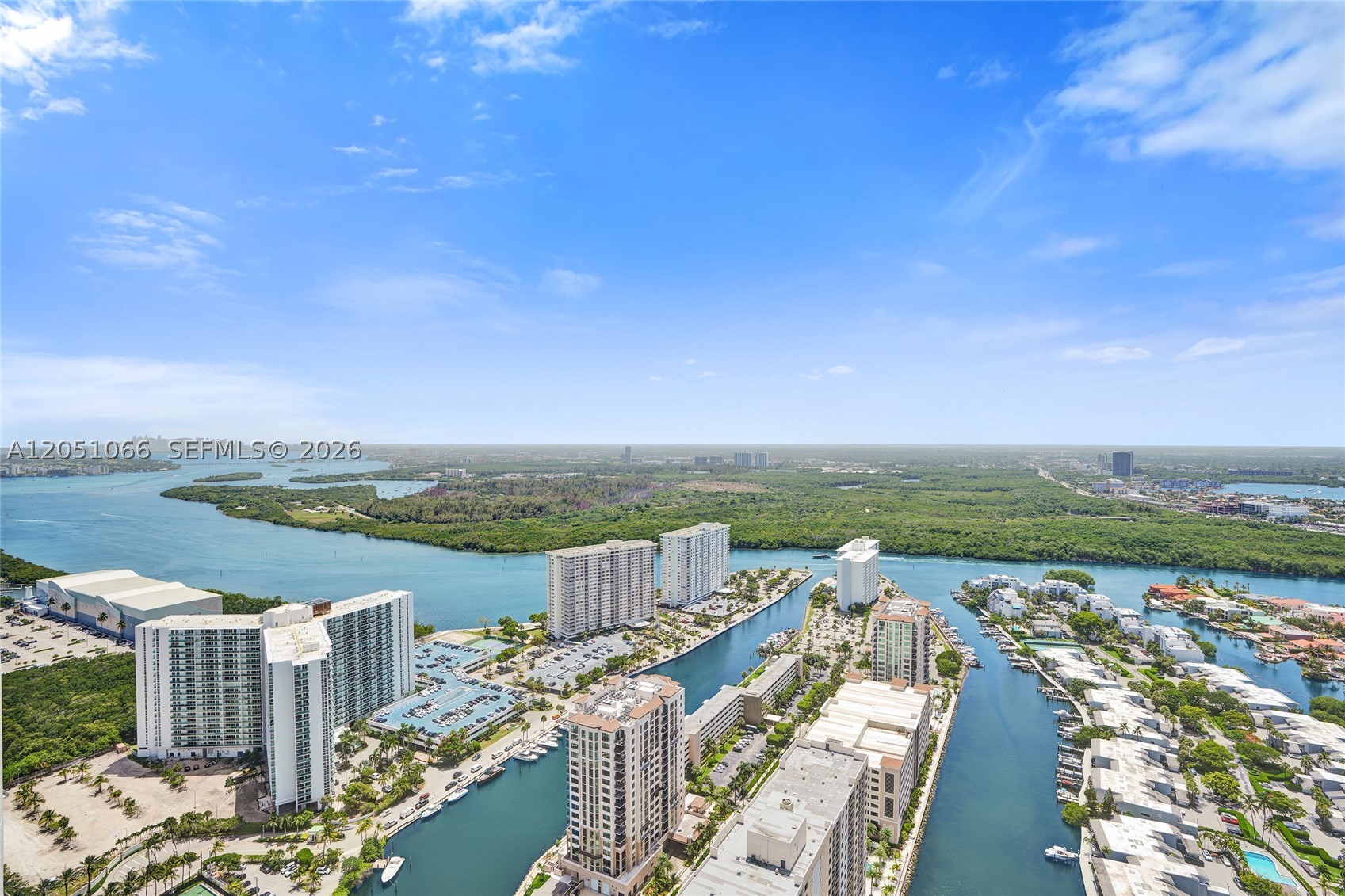 TDR TOWER I CONDO - Residential