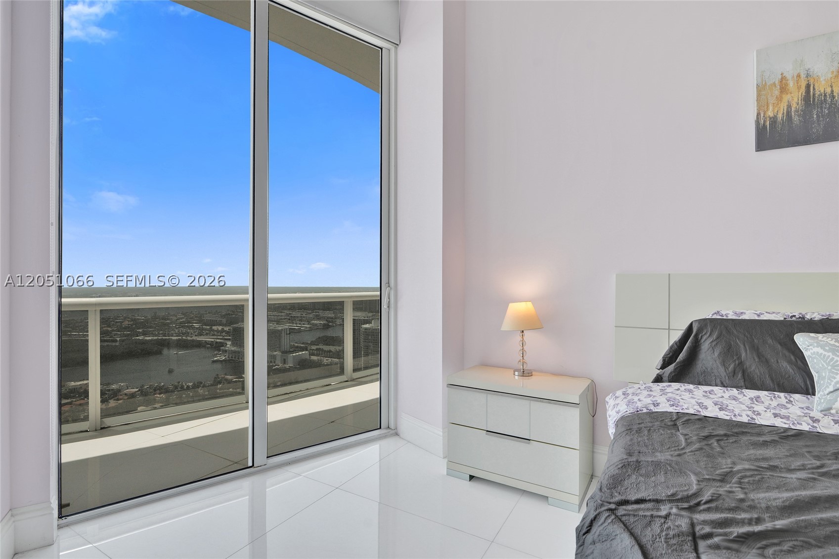 TDR TOWER I CONDO - Residential