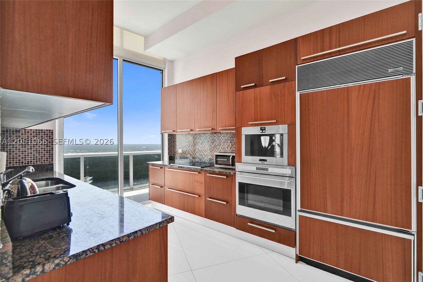 TDR TOWER I CONDO - Residential