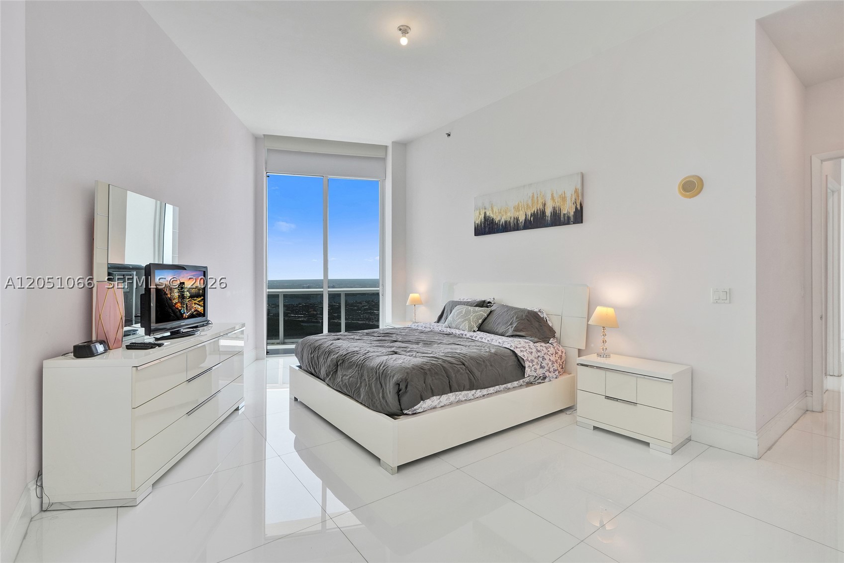 TDR TOWER I CONDO - Residential