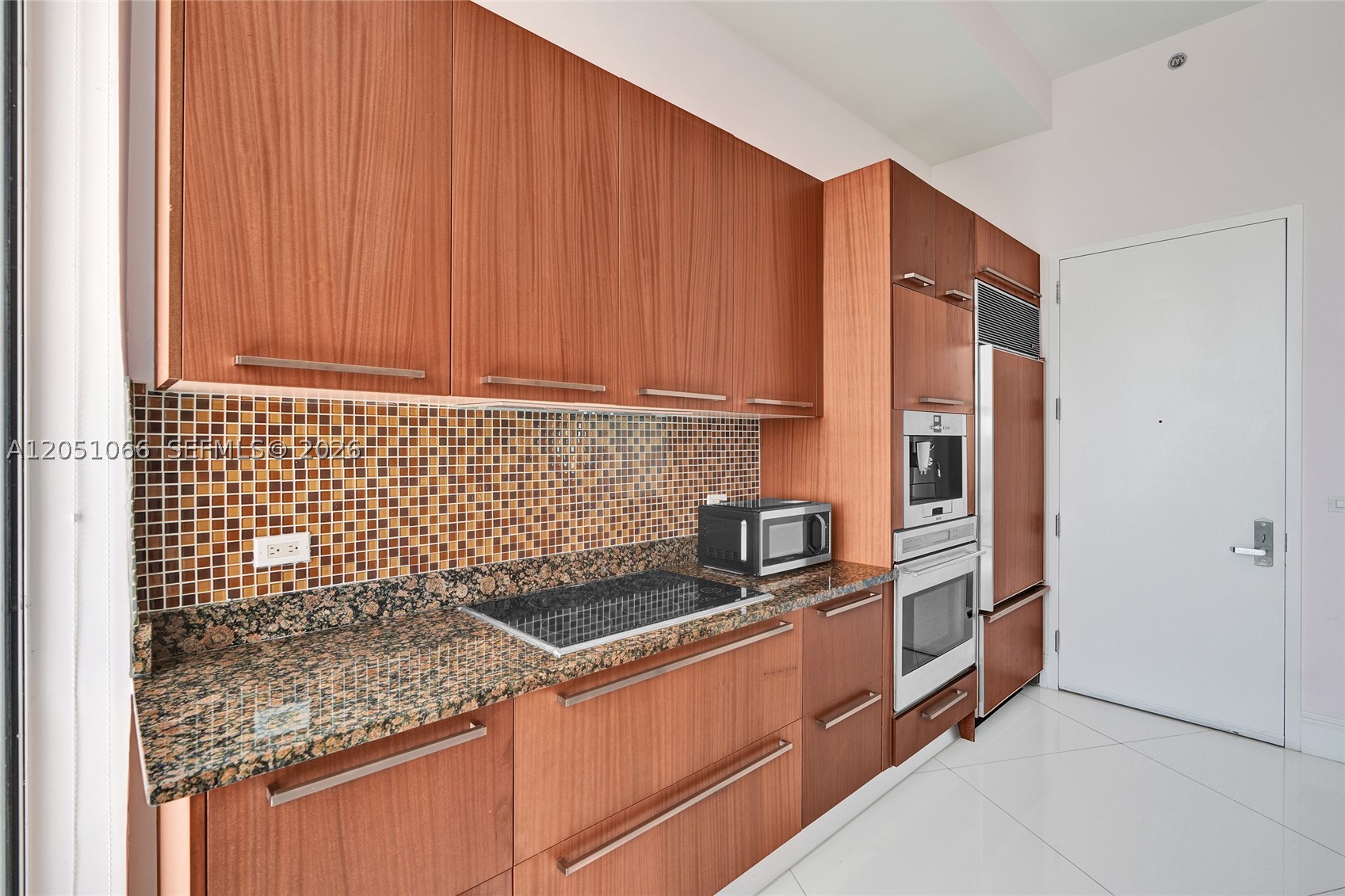 TDR TOWER I CONDO - Residential