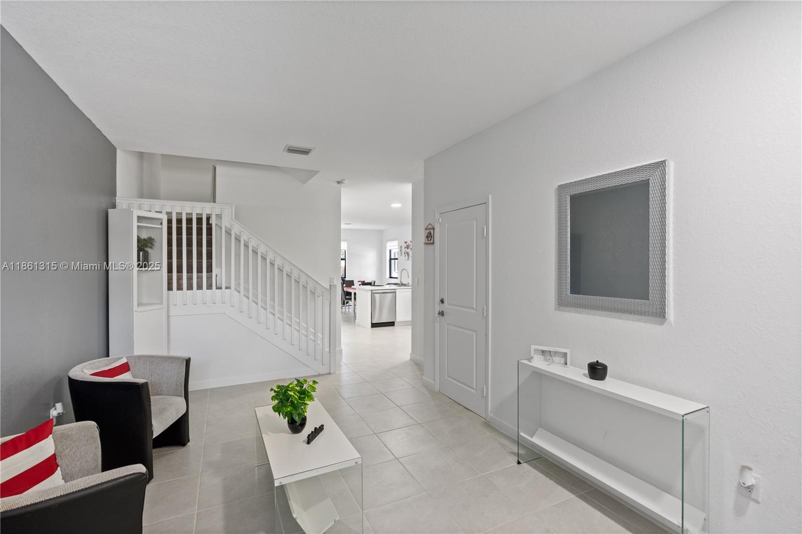 PINE ISLE - Residential
