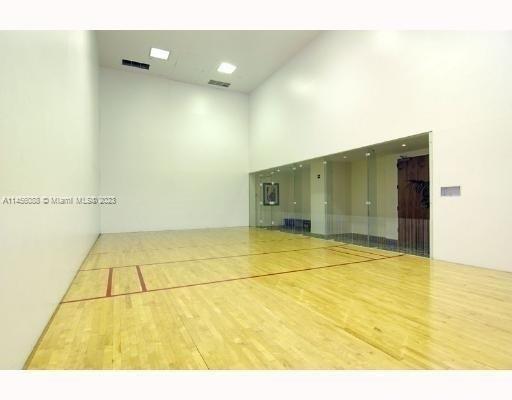 THE MARK ON BRICKELL COND - Residential Lease