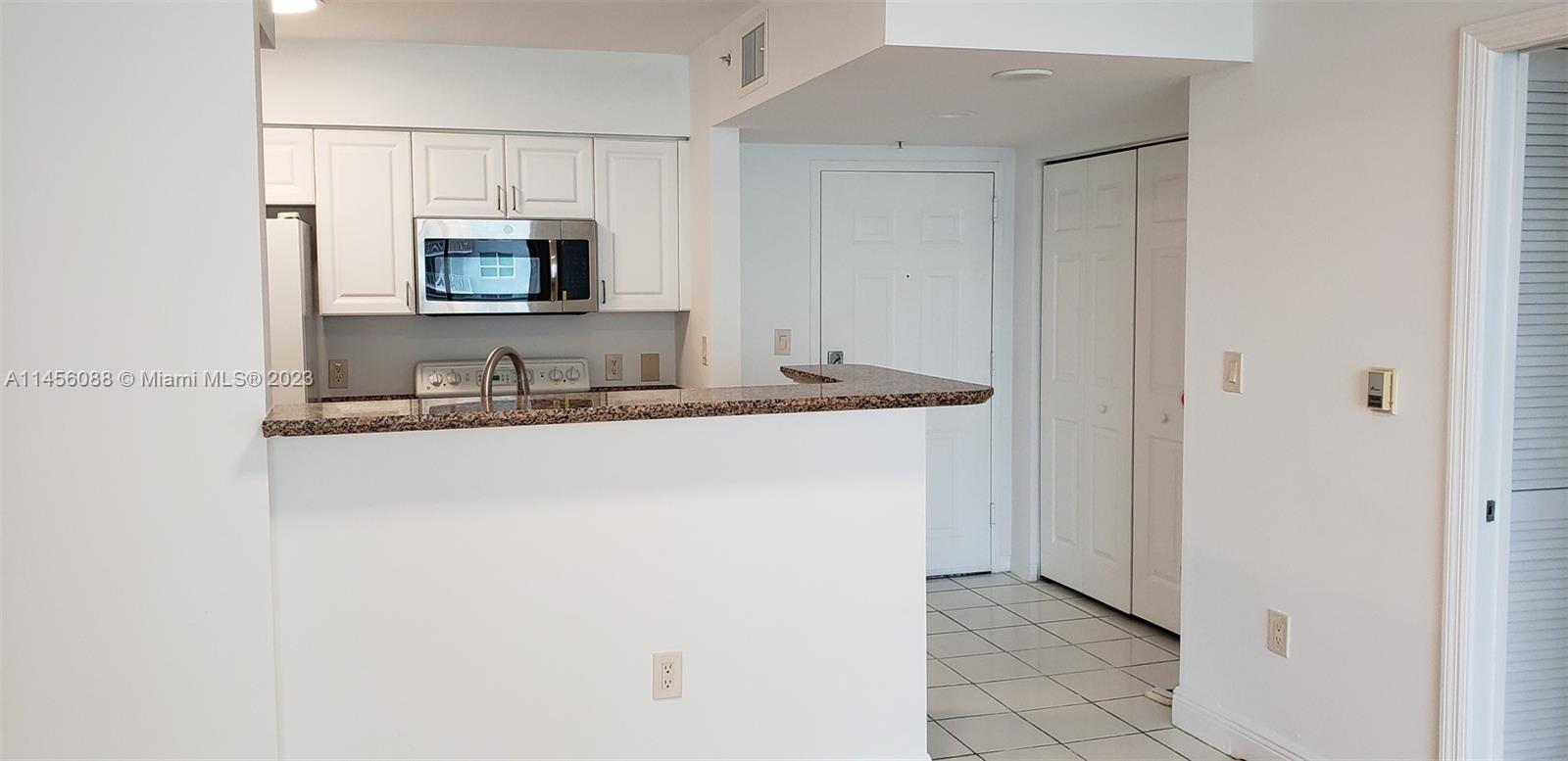 THE MARK ON BRICKELL COND - Residential Lease