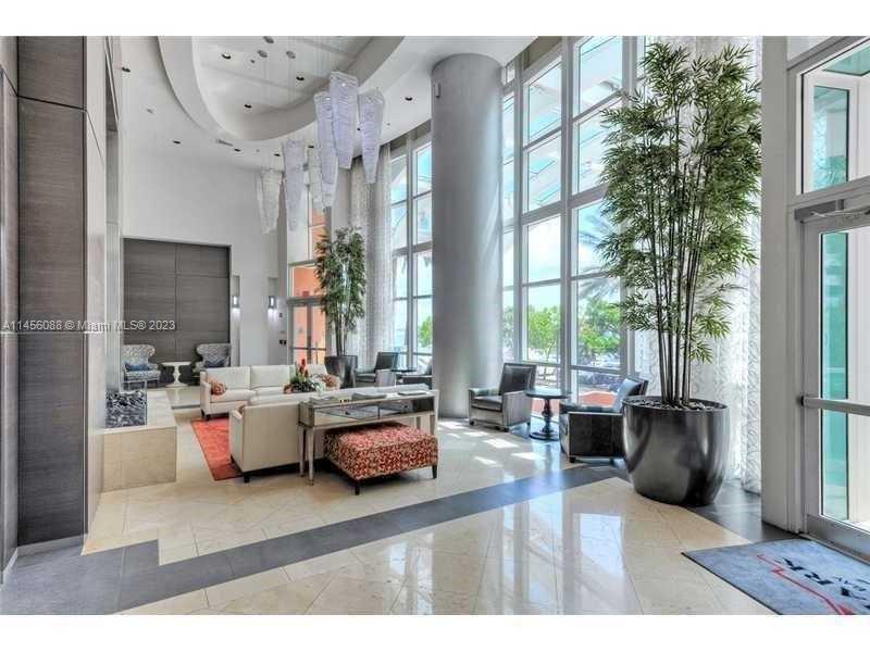THE MARK ON BRICKELL COND - Residential Lease