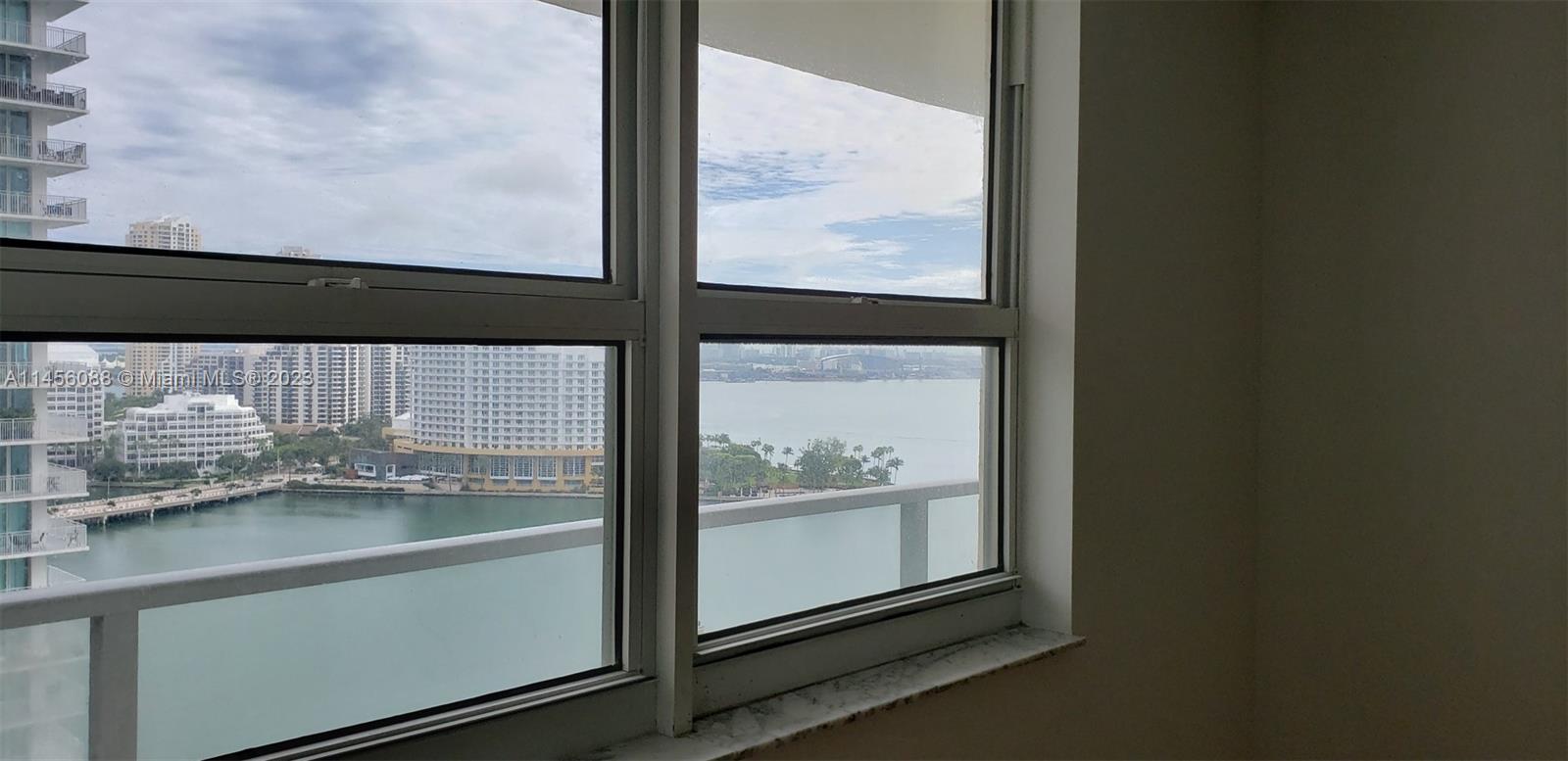 THE MARK ON BRICKELL COND - Residential Lease