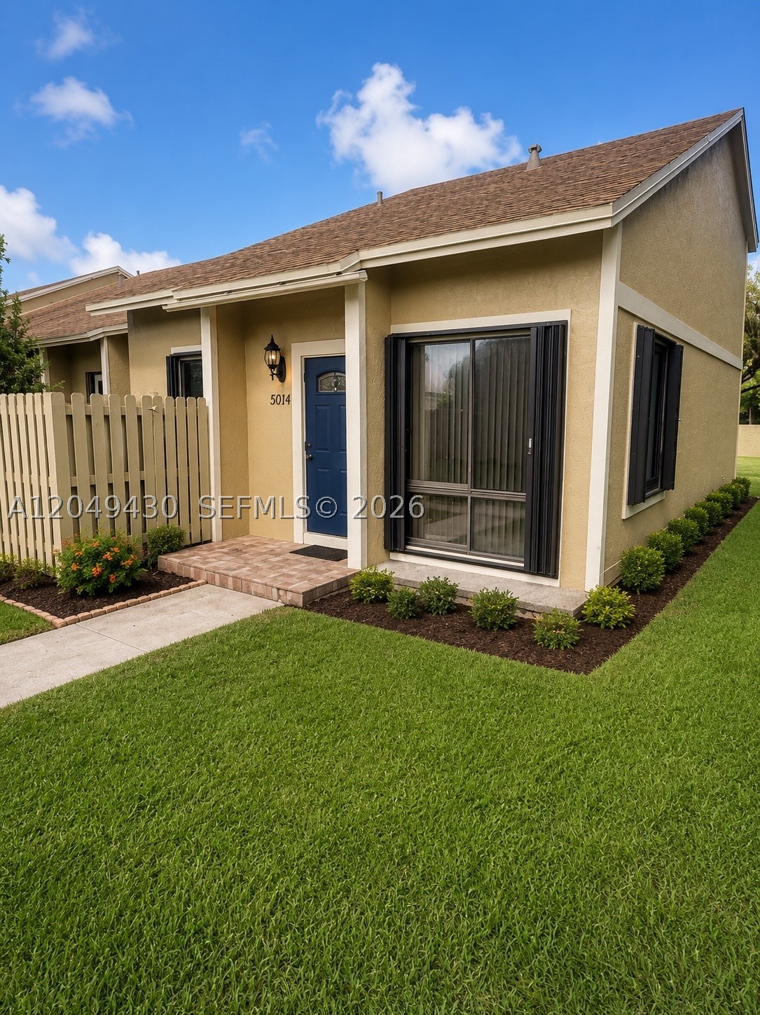 BEAUTIFUL RENOVATED 3 BEDS AND 2 FULL BATH .2 STORY TOWN HOME LOCATED IN ALL AGE COMMUNITY.GORGEOUS TILE DOWNSTAIRS, UPSTAIRS DARK LAMINATED WOOD, KITCHEN STAINLESS STEEL APPLIANCES, HUGE MASTER BEDROOM ON THE SECOND FLOOR. 2 HUGE BEDROOMS DOWN STAIRS, TWO DESIGNATED PAR KING SPACES. ACROSS THE STREET FROM SANDPIPER ELEMENTARY SCHOOL, CLOSE TO SAW-GRASS MALL AND FEW MINUTES FROM SAW-GRASS EXPRESSWAY. Text for showings