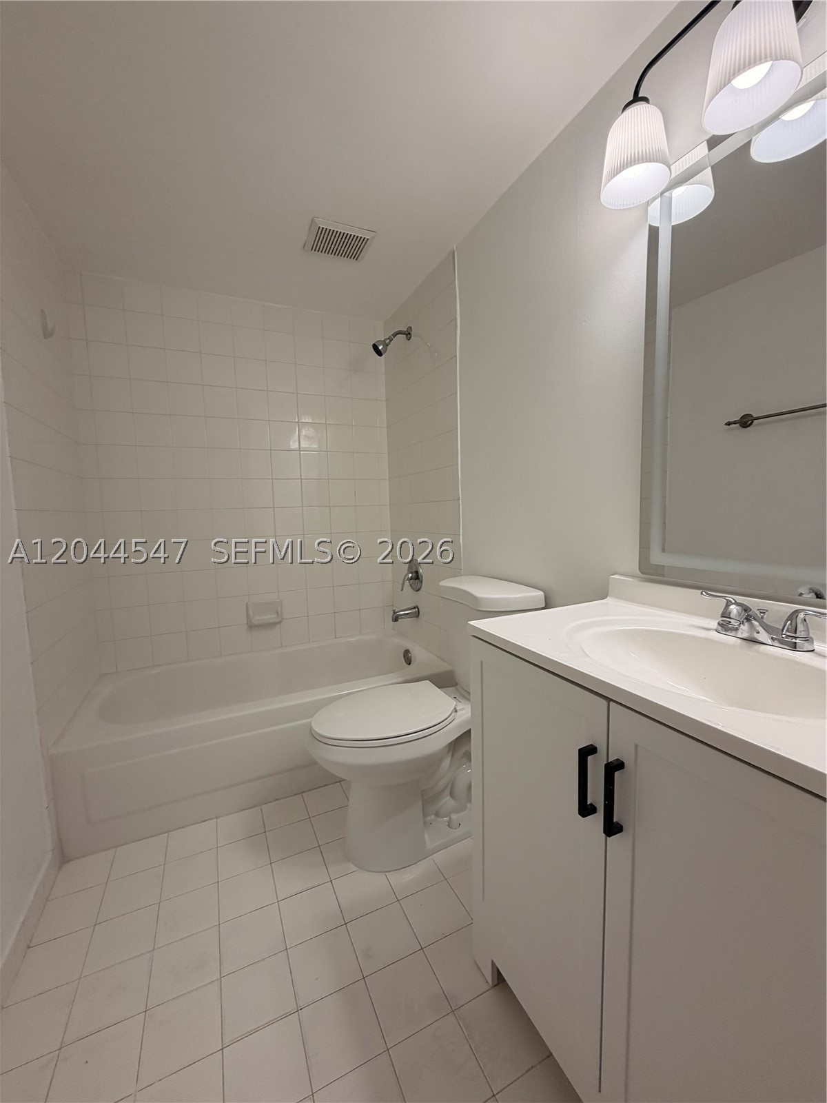 LAGO DEL REY CONDO - Residential Lease