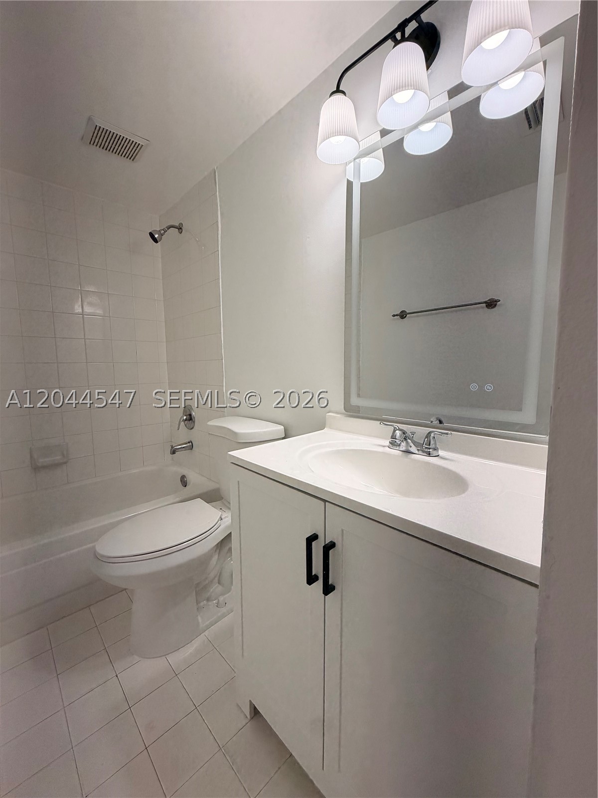 LAGO DEL REY CONDO - Residential Lease