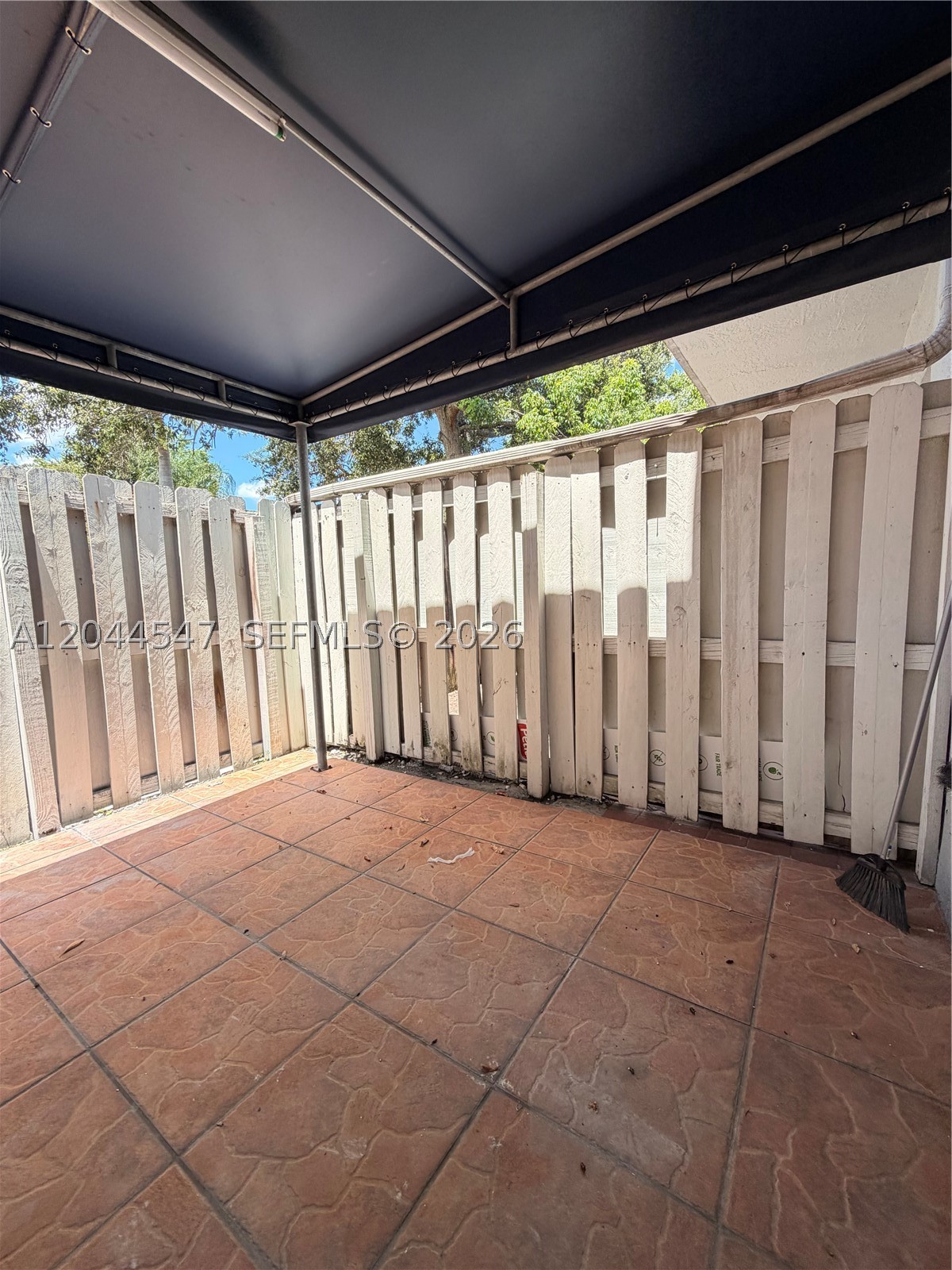 LAGO DEL REY CONDO - Residential Lease