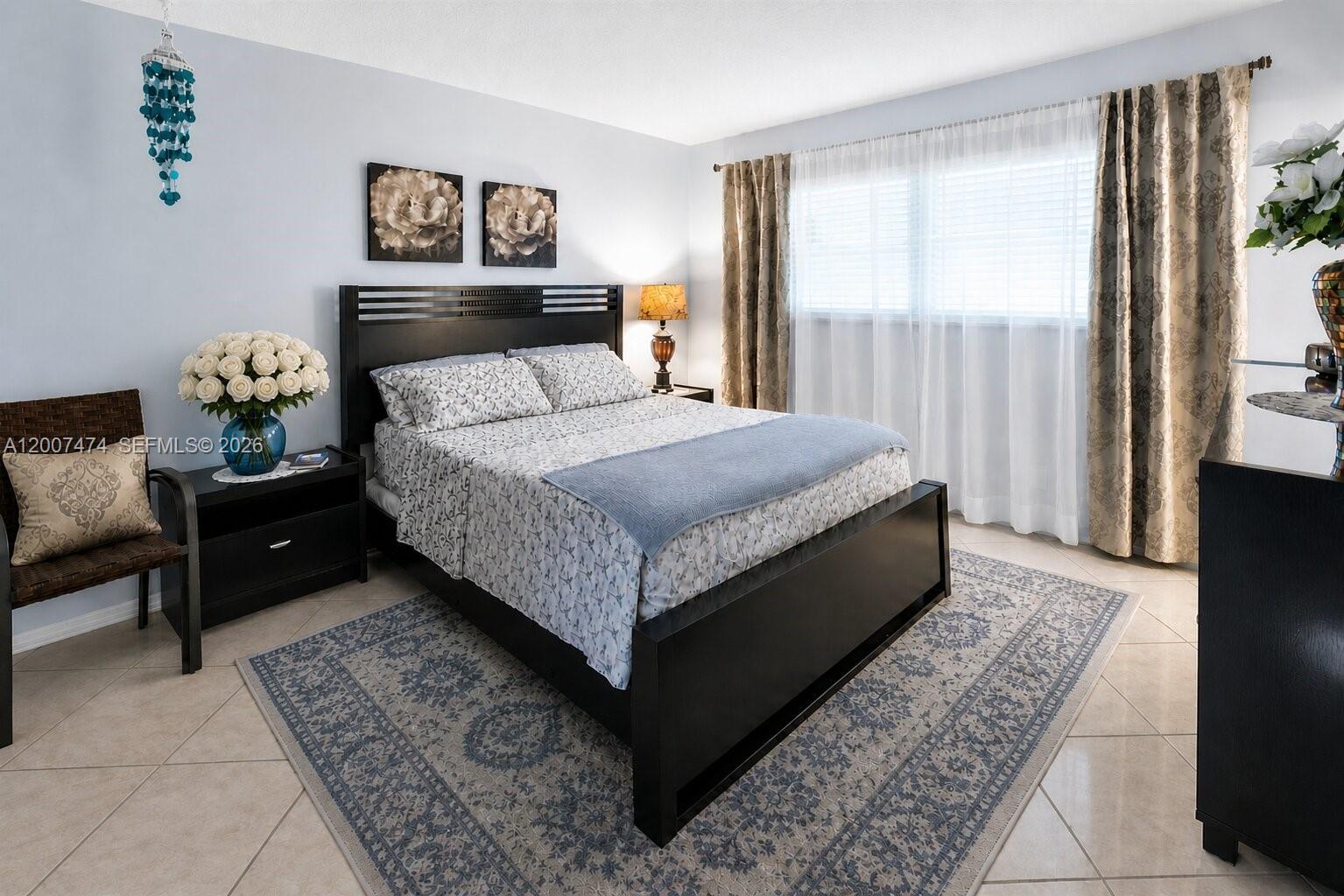 BEVERLY HILLS CONDO NUMBE - Residential