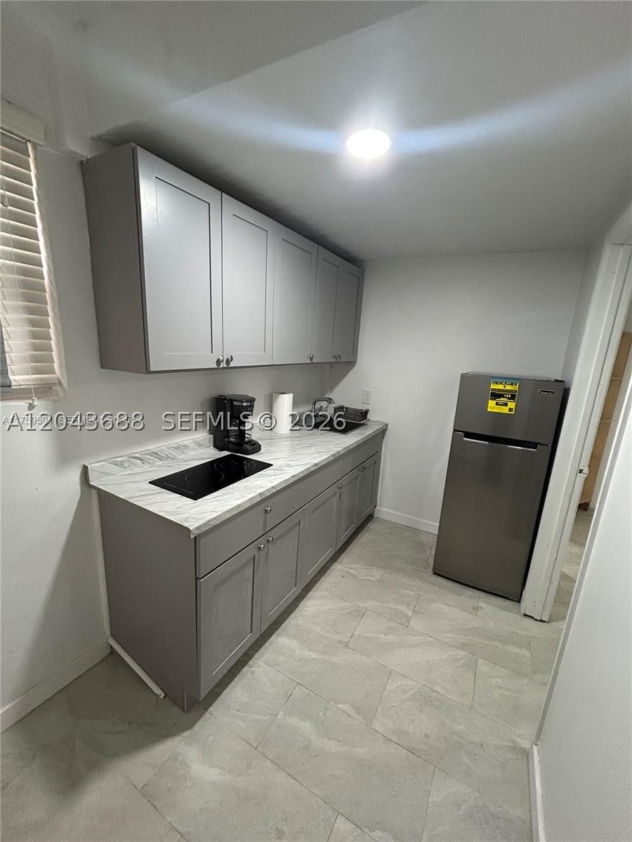 MIRAMAR ISLES SEC 6 - Residential Lease