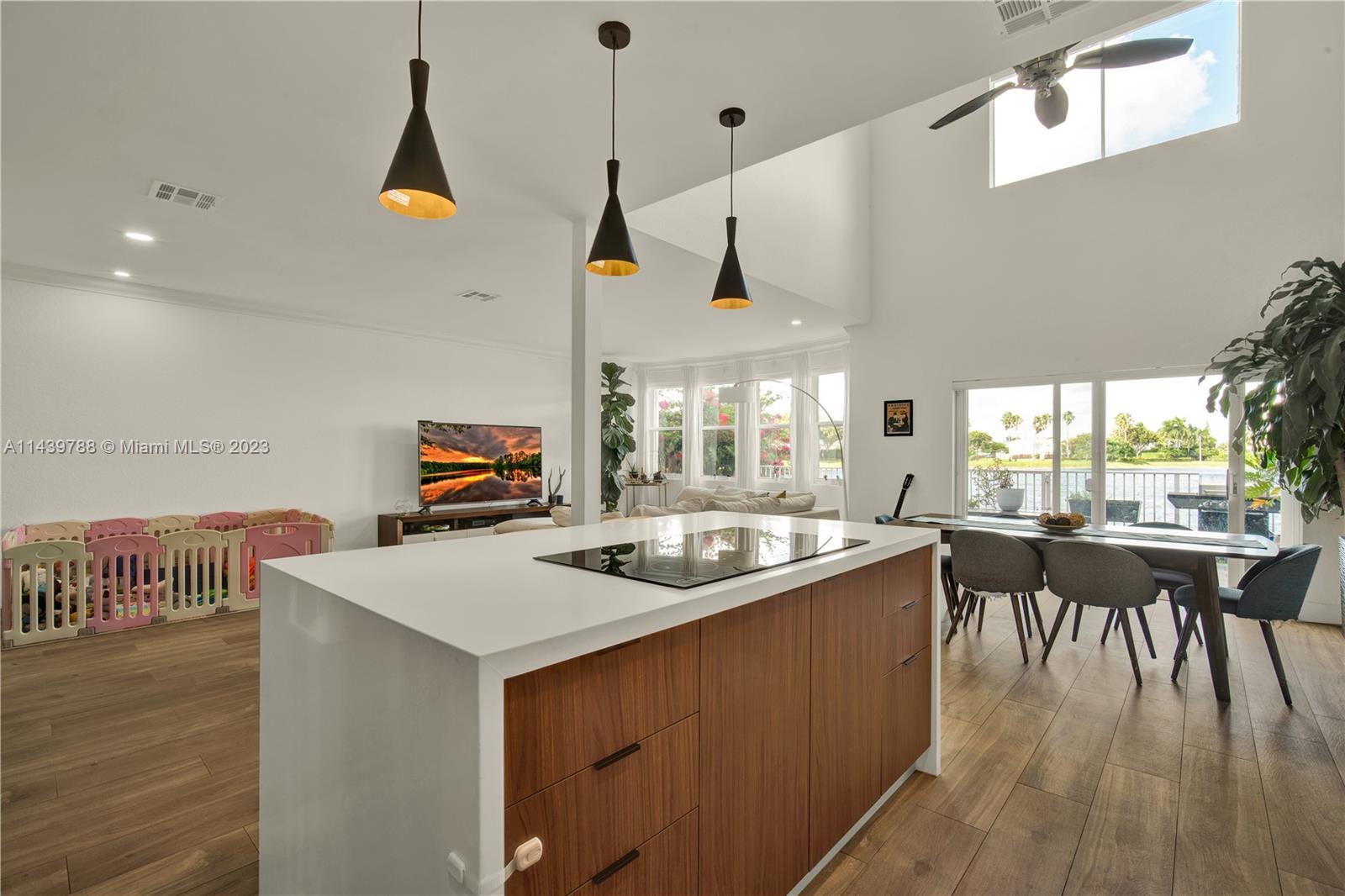 DORAL ISLES CARIBBEAN - Residential Lease