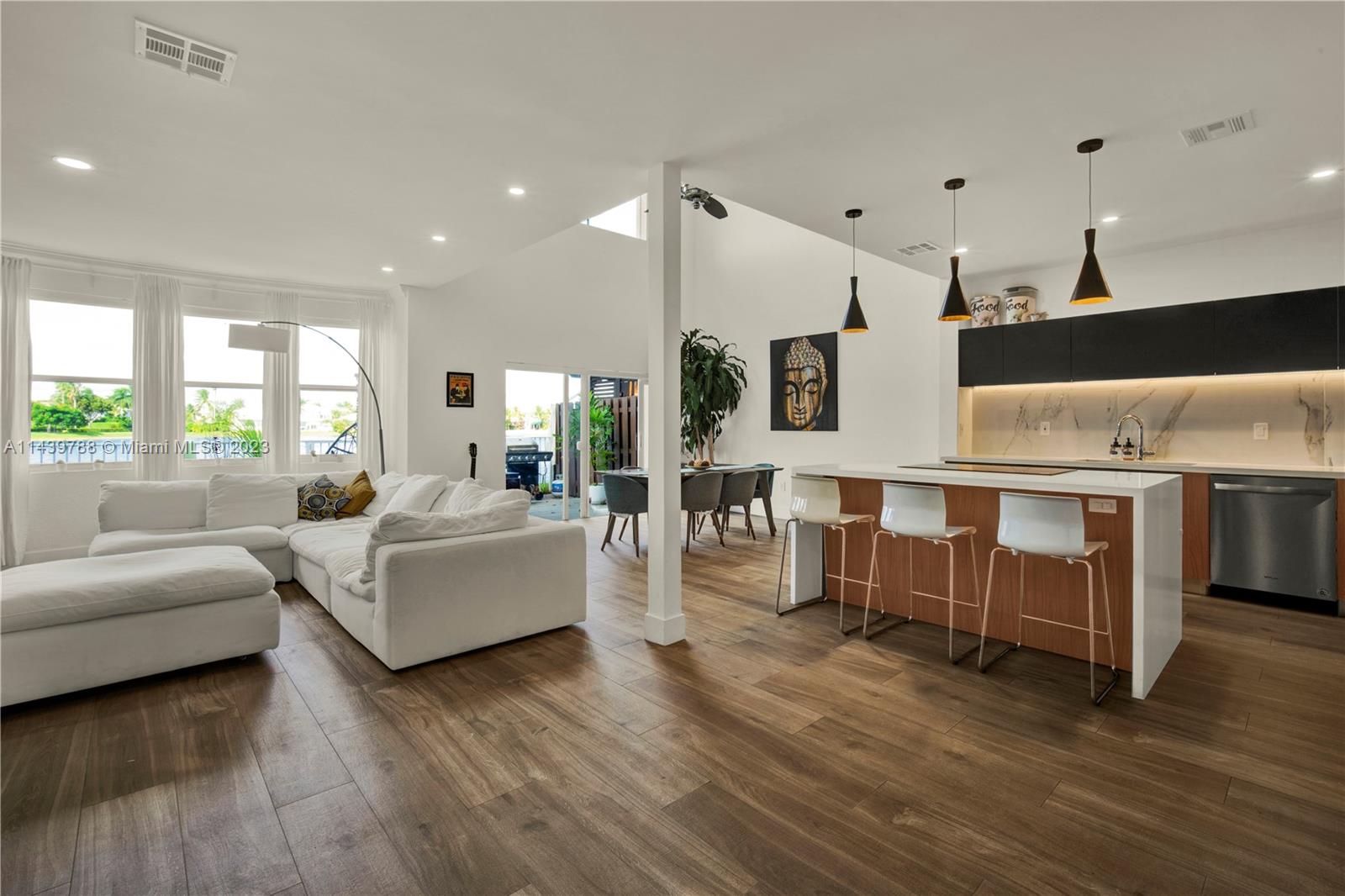 DORAL ISLES CARIBBEAN - Residential Lease