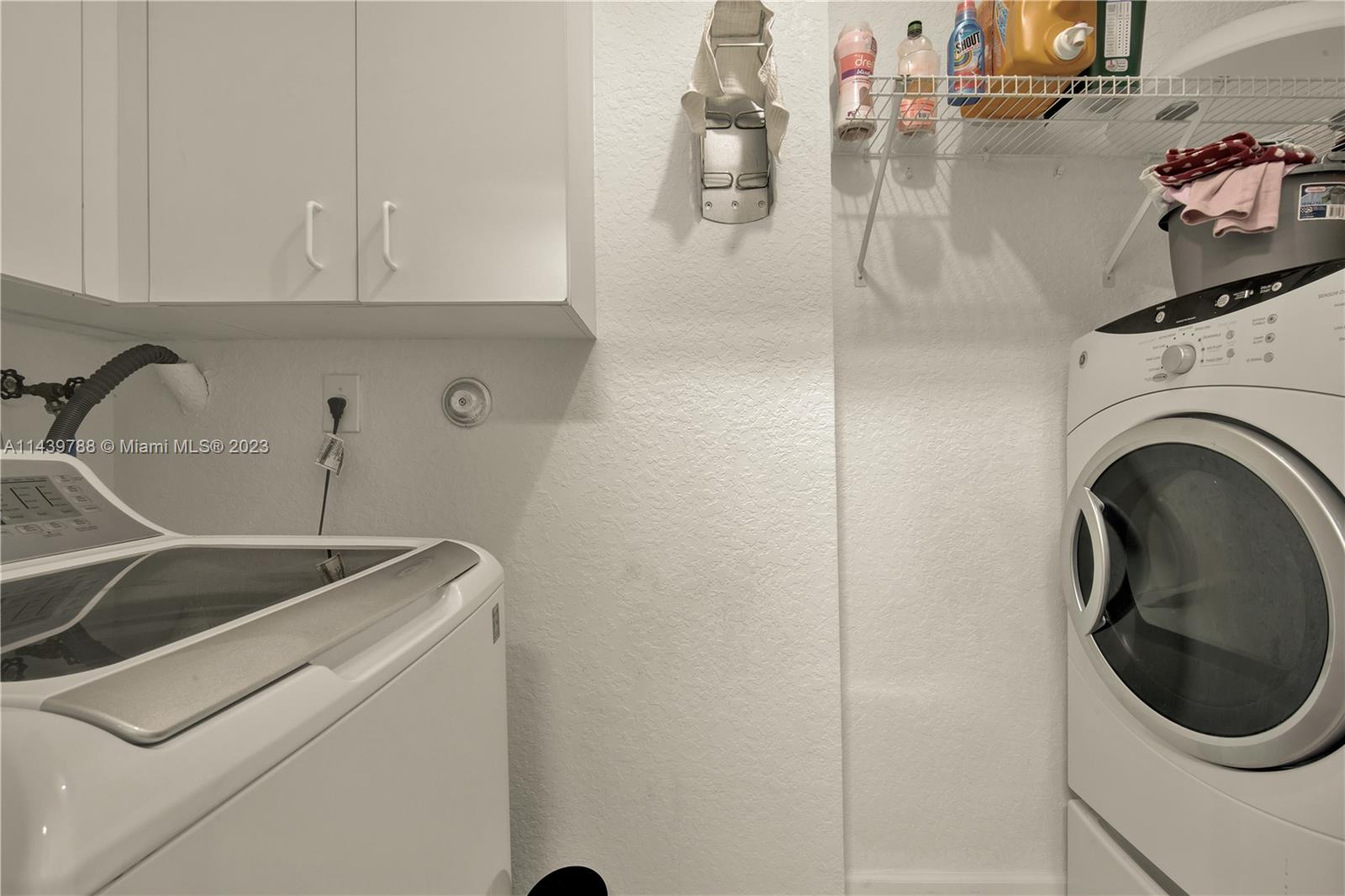 DORAL ISLES CARIBBEAN - Residential Lease