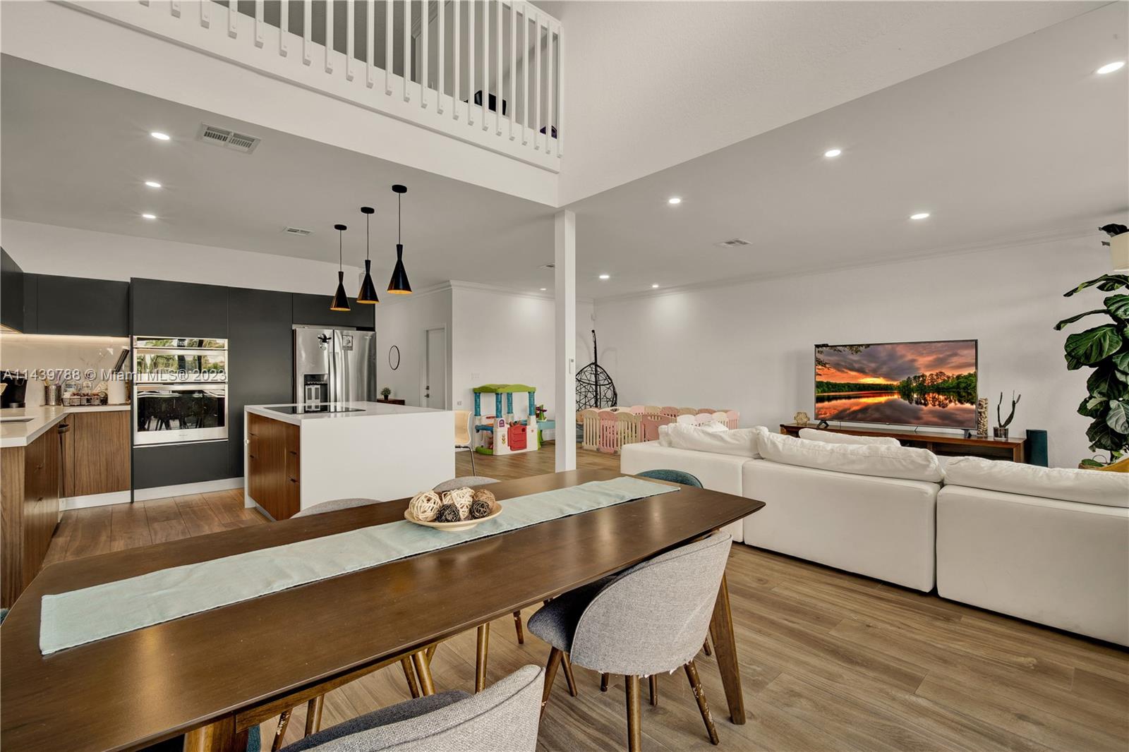 DORAL ISLES CARIBBEAN - Residential Lease